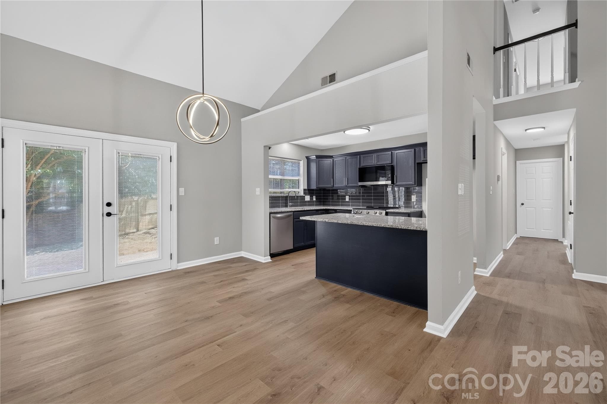 Single Family Residence at 702 Foxborough Road, Charlotte, photo 5 of 28