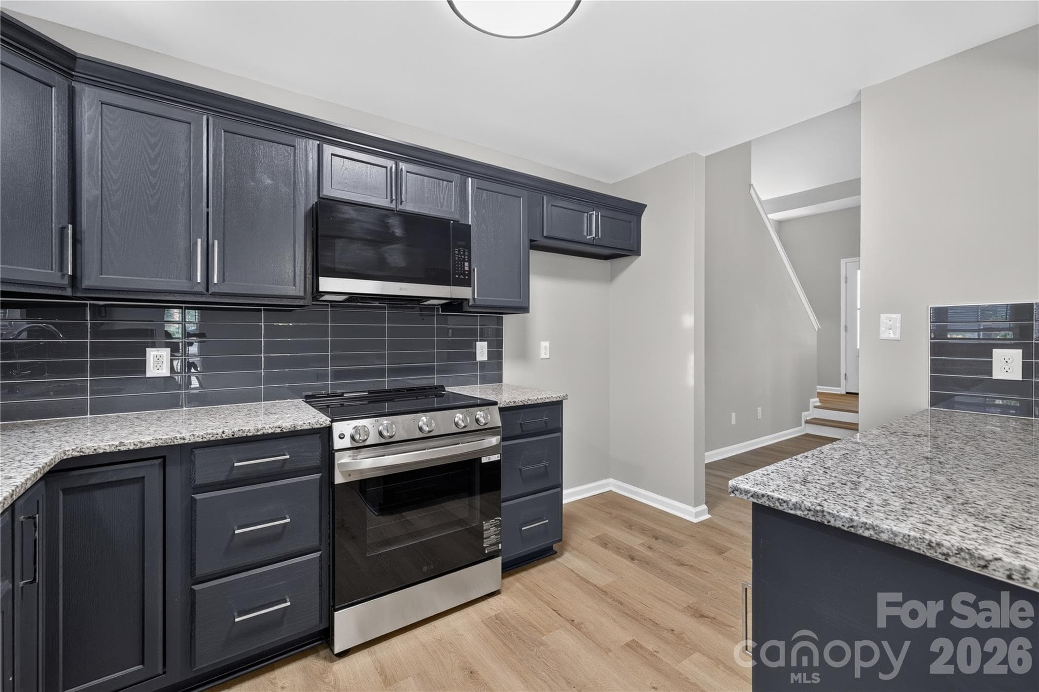 Single Family Residence at 702 Foxborough Road, Charlotte, photo 9 of 28