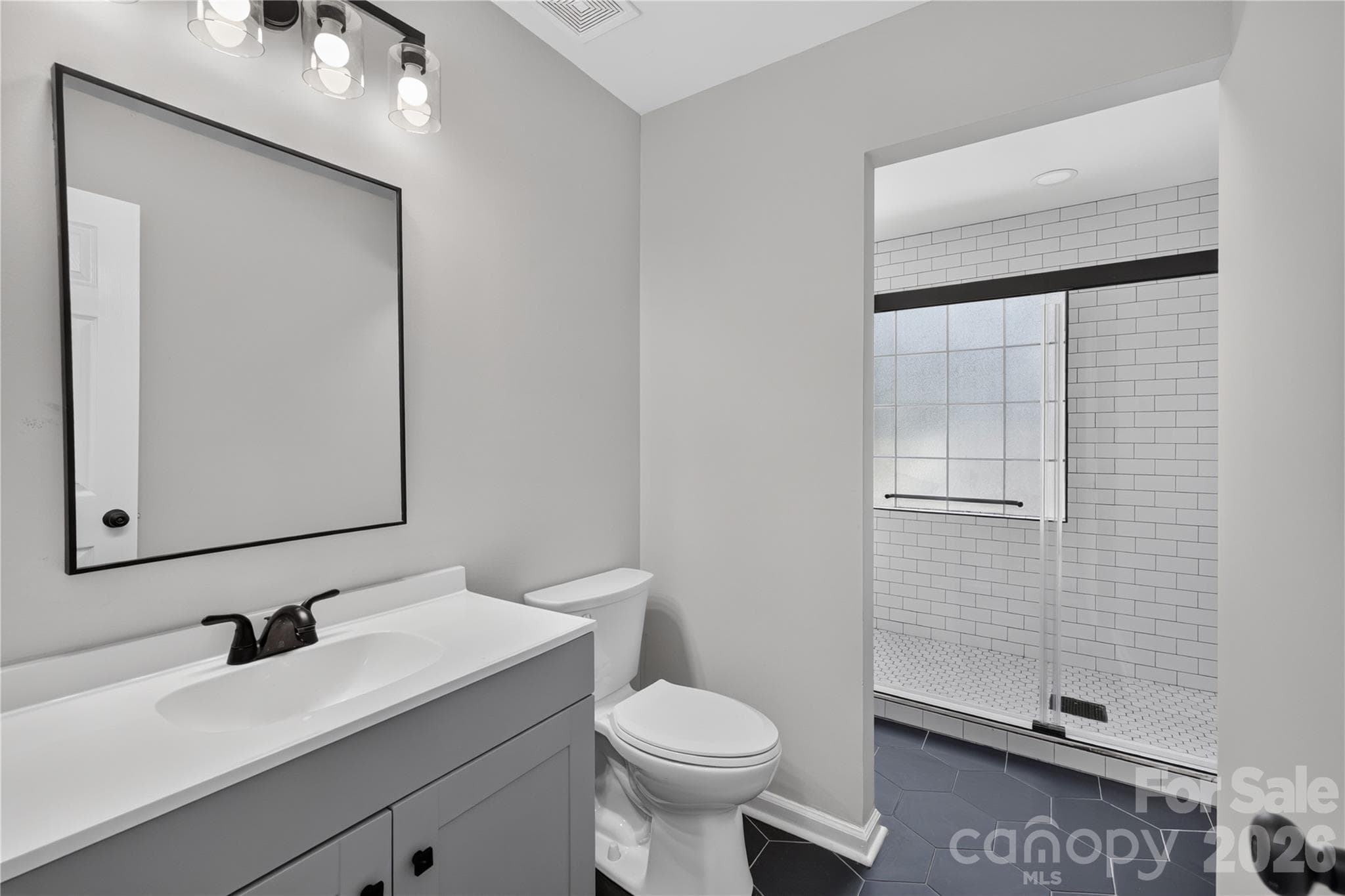 Single Family Residence at 702 Foxborough Road, Charlotte, photo 21 of 28
