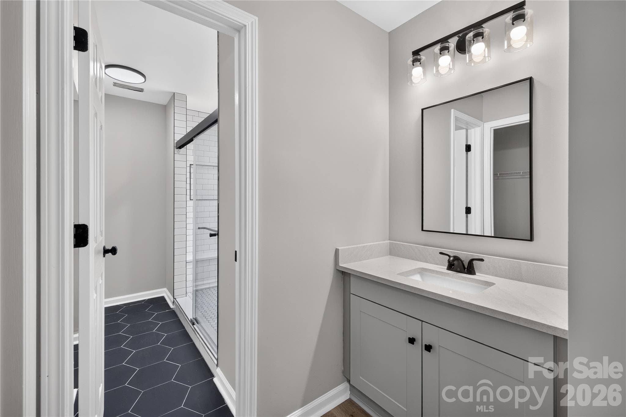 Single Family Residence at 702 Foxborough Road, Charlotte, photo 23 of 28