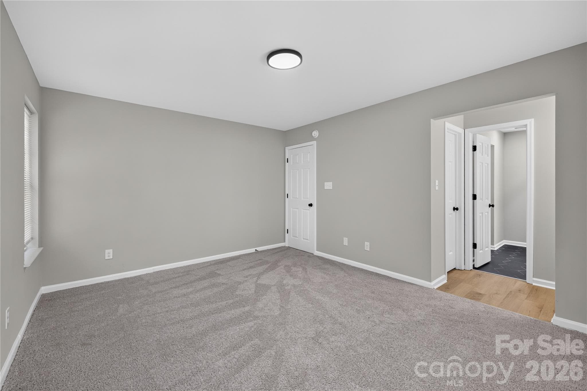 Single Family Residence at 702 Foxborough Road, Charlotte, photo 24 of 28