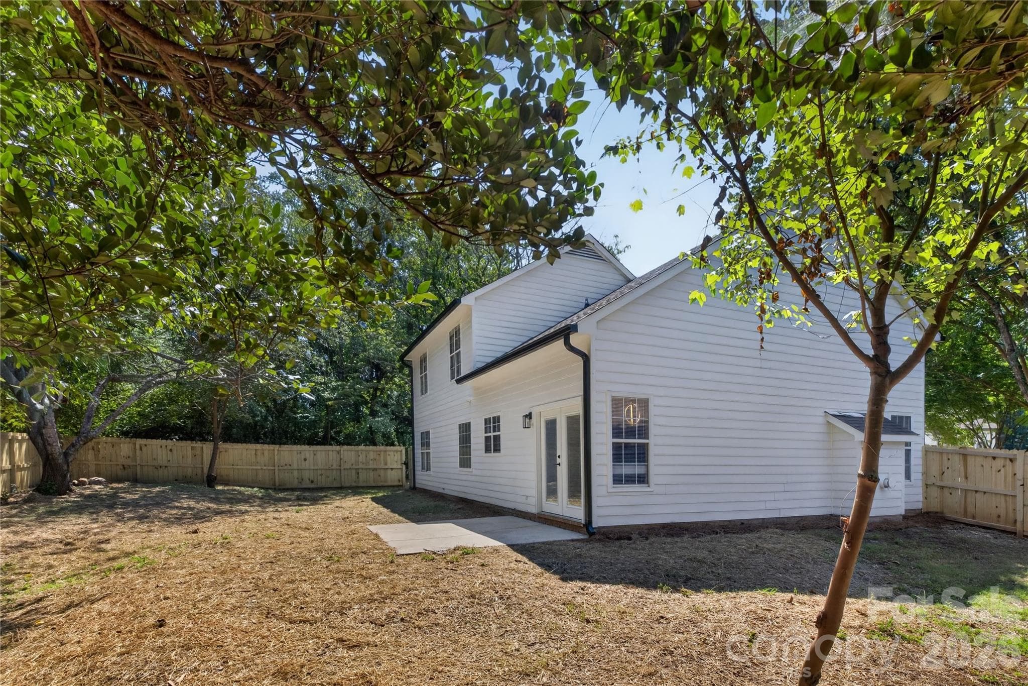 Single Family Residence at 702 Foxborough Road, Charlotte, photo 26 of 28