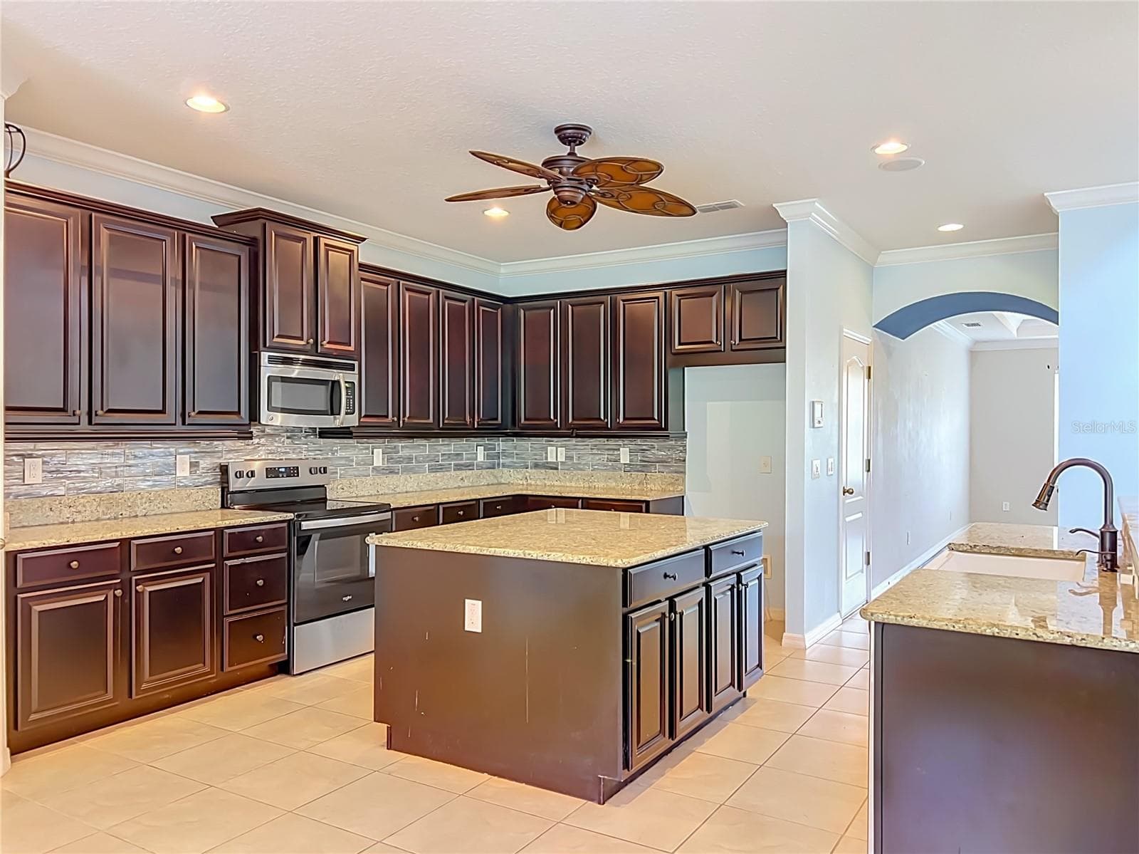 Single Family Residence at 3012 SAN LEO DR, ORLANDO, photo 24 of 80