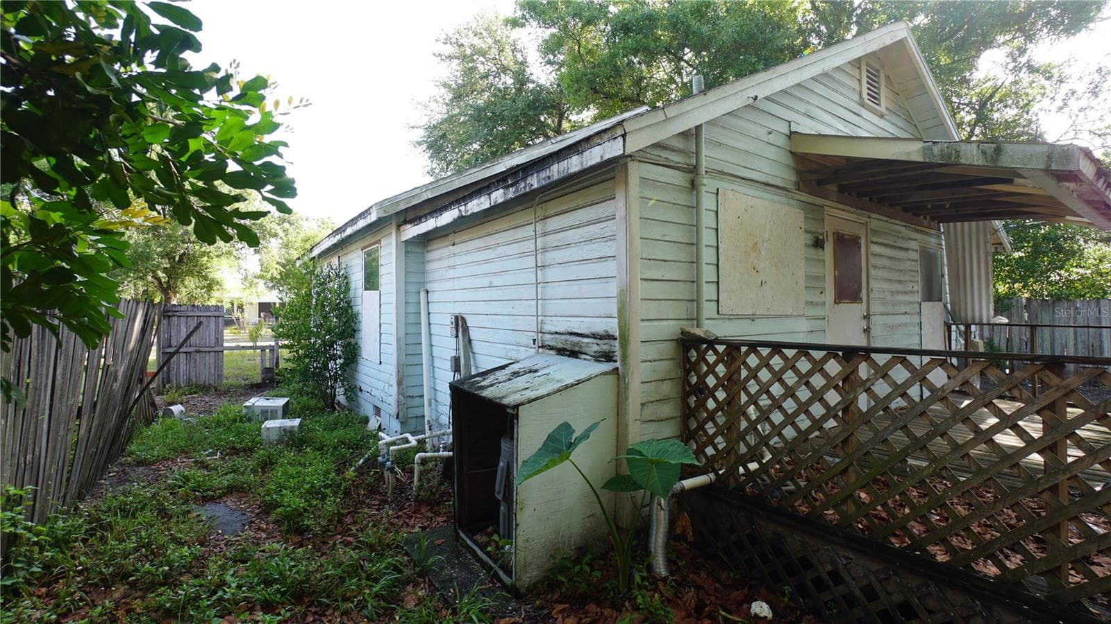 Single Family Residence at 2135 44TH ST S, ST PETERSBURG, photo 4 of 10