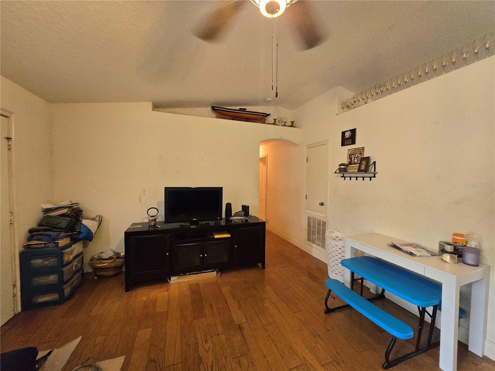 Livingroom & hall - 1715 9TH AVE, DELAND