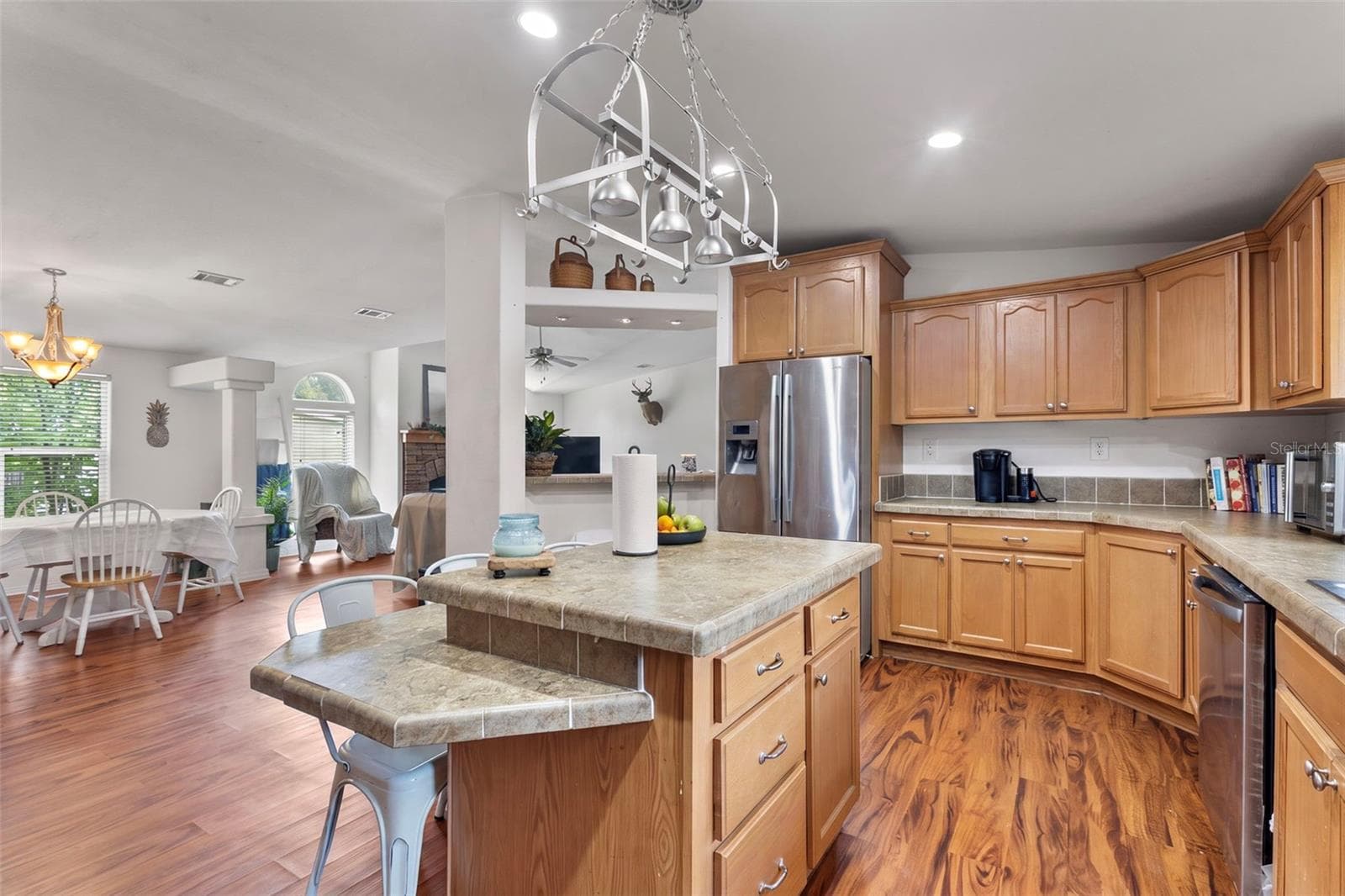 Manufactured Home at 17171 NW 80TH TER, TRENTON, photo 8 of 33