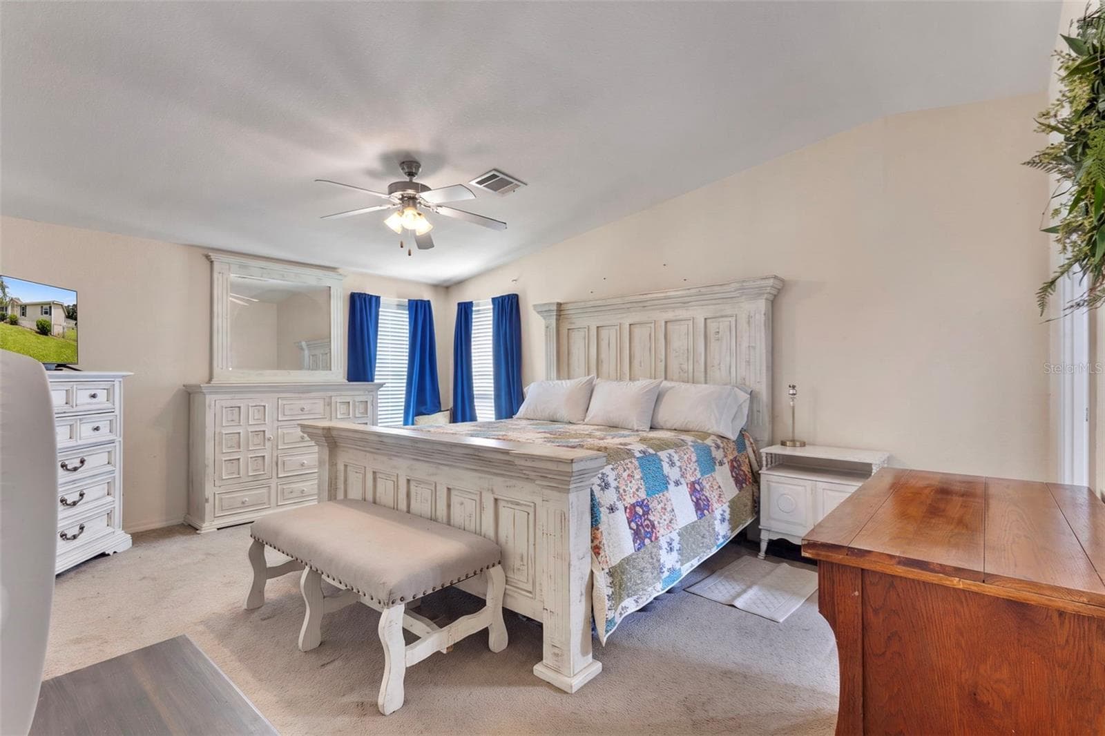 Manufactured Home at 17171 NW 80TH TER, TRENTON, photo 13 of 33