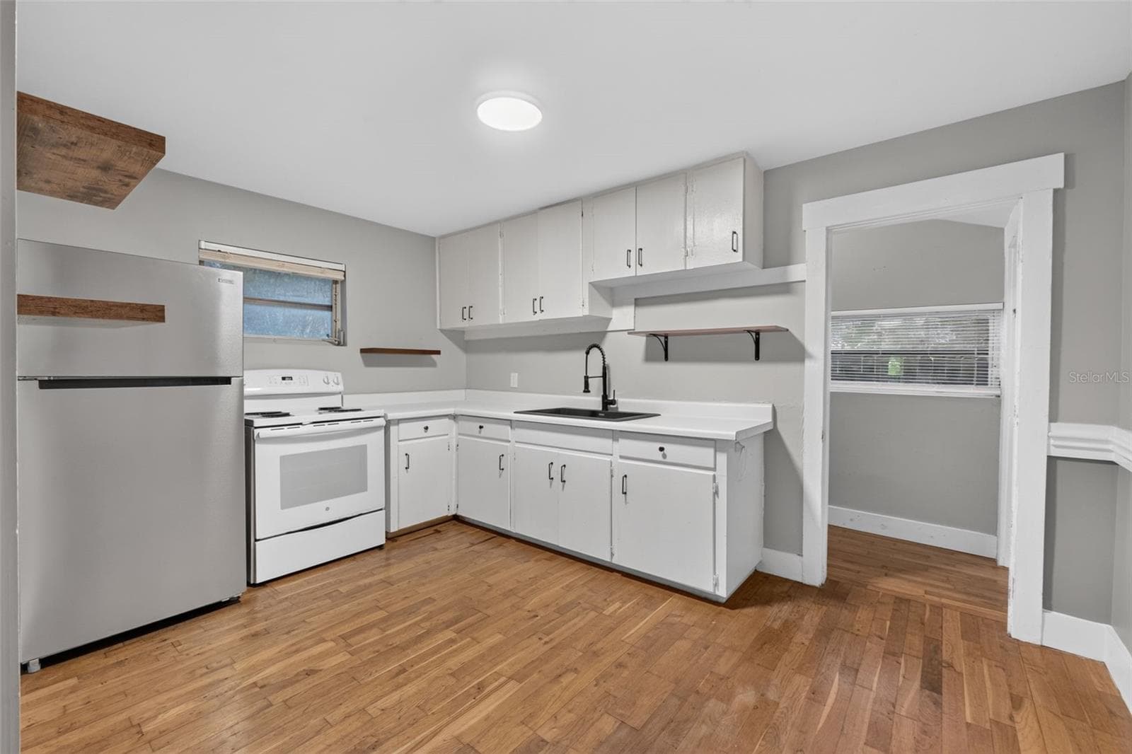 Guest House Kitchen - 1627 E CONCORD ST, ORLANDO