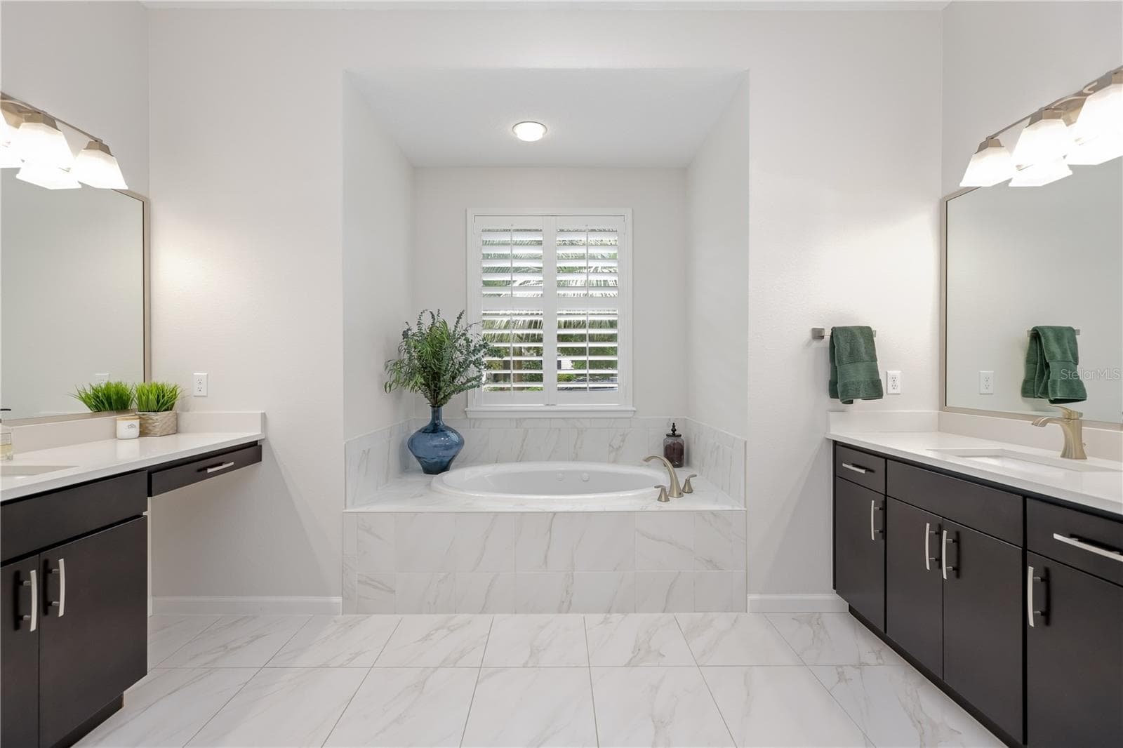 Primary Bathroom - 114 IVYDALE MANOR DR, DELAND