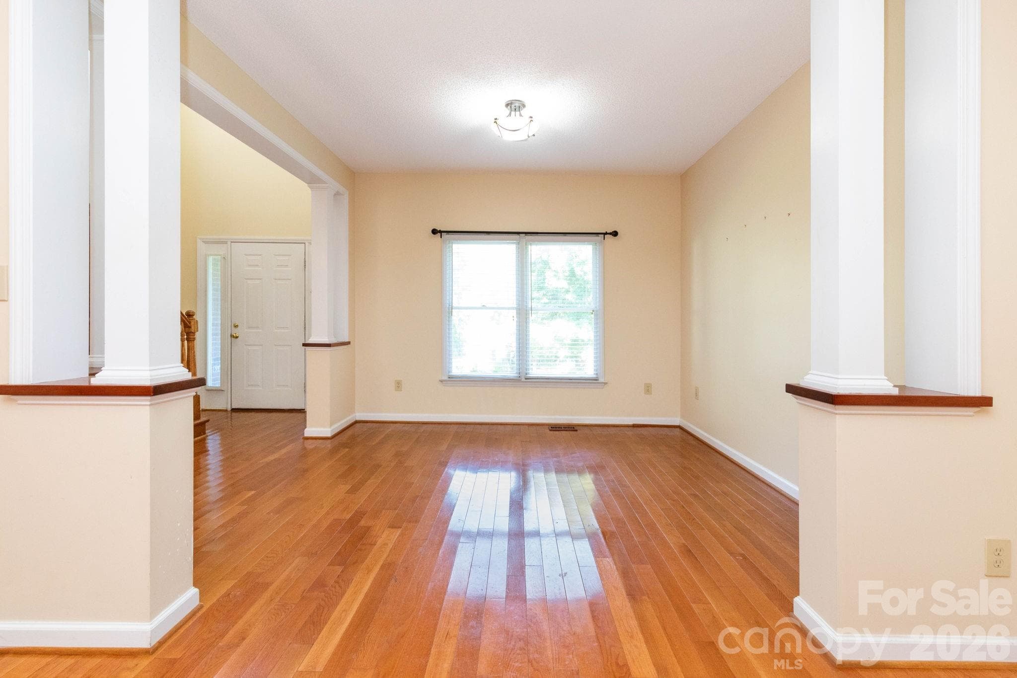 Single Family Residence at 2507 Ashley Court, Belmont, photo 3 of 46