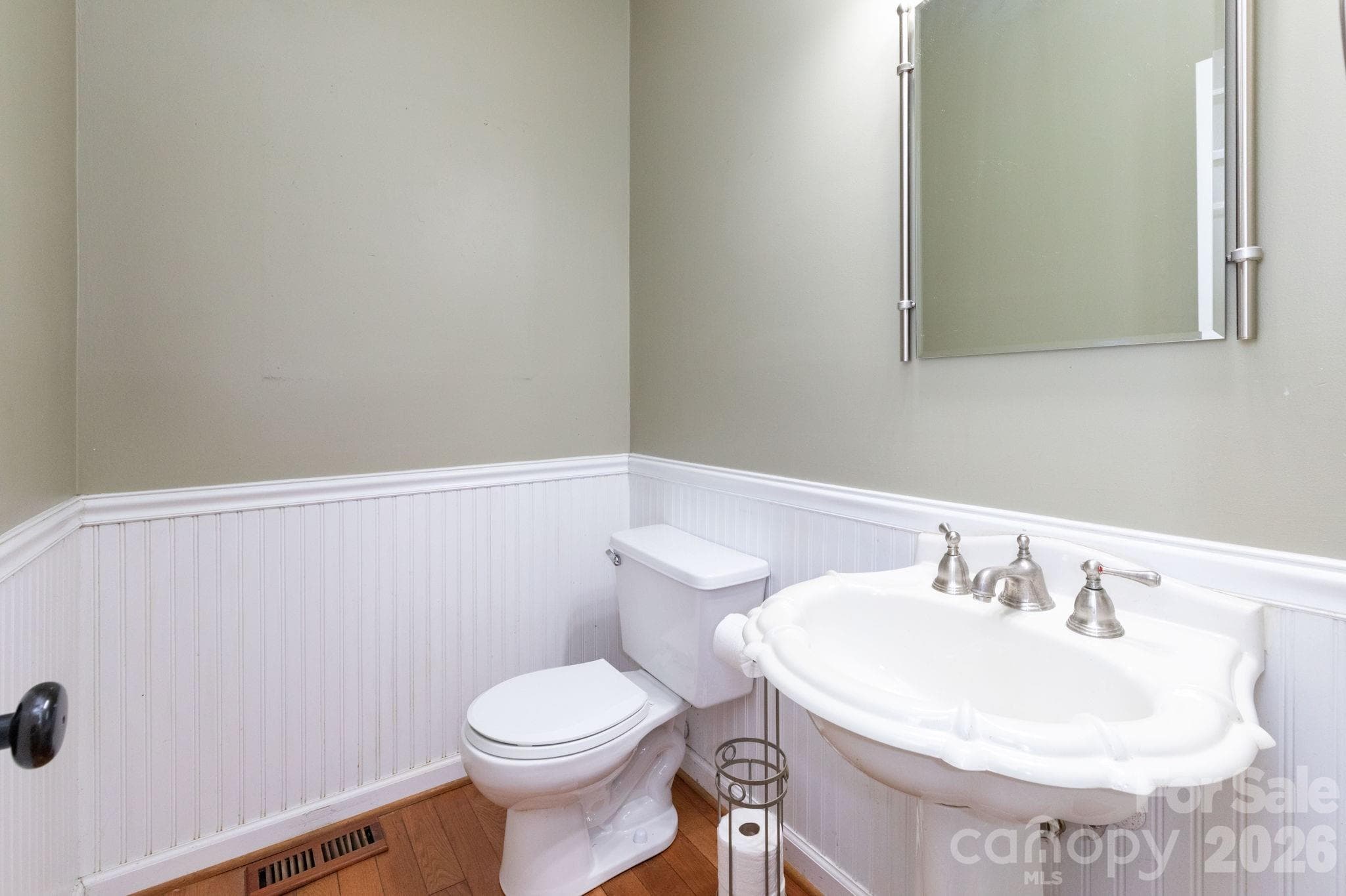 Single Family Residence at 2507 Ashley Court, Belmont, photo 13 of 46