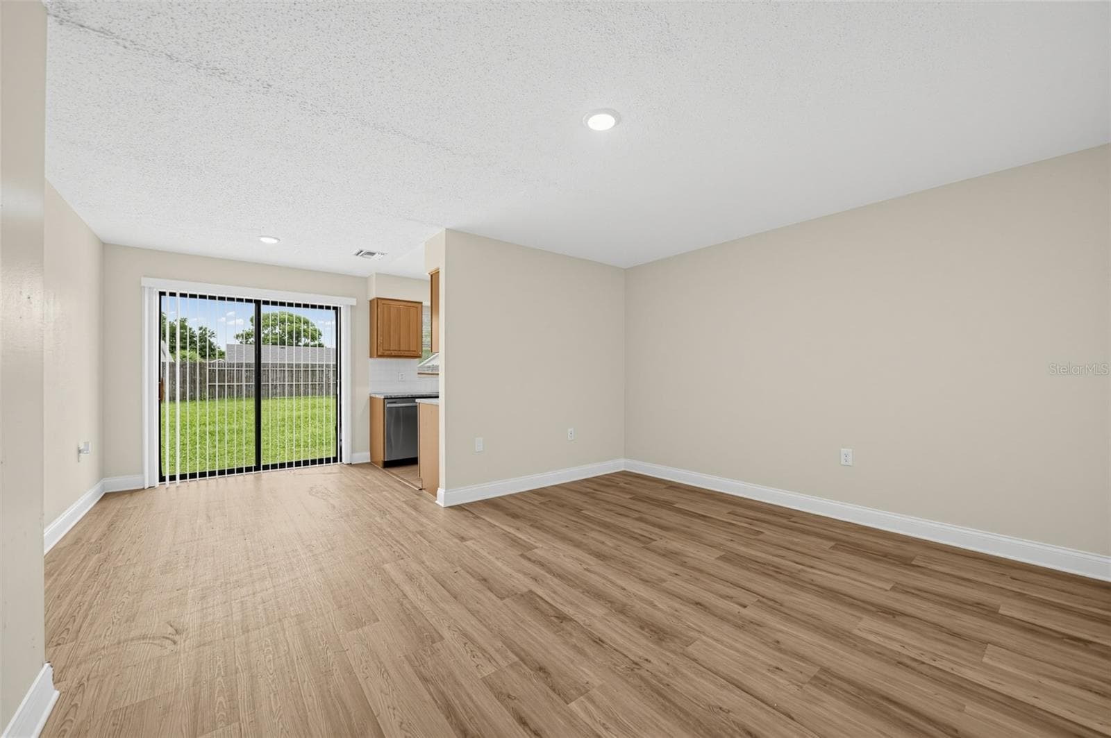 Single Family Residence at 5635 STULL AVE, ORLANDO, photo 6 of 20