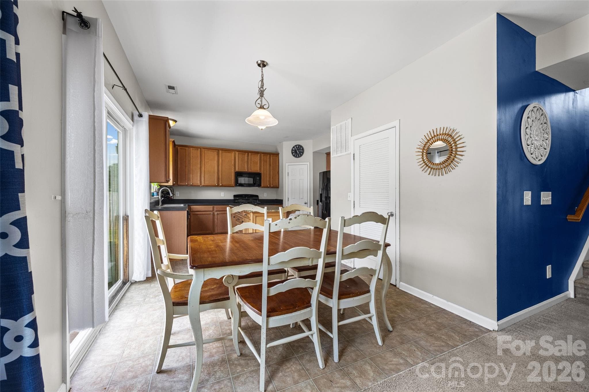 Single Family Residence at 3011 Rhododendron Place, Lake Wylie, photo 12 of 33