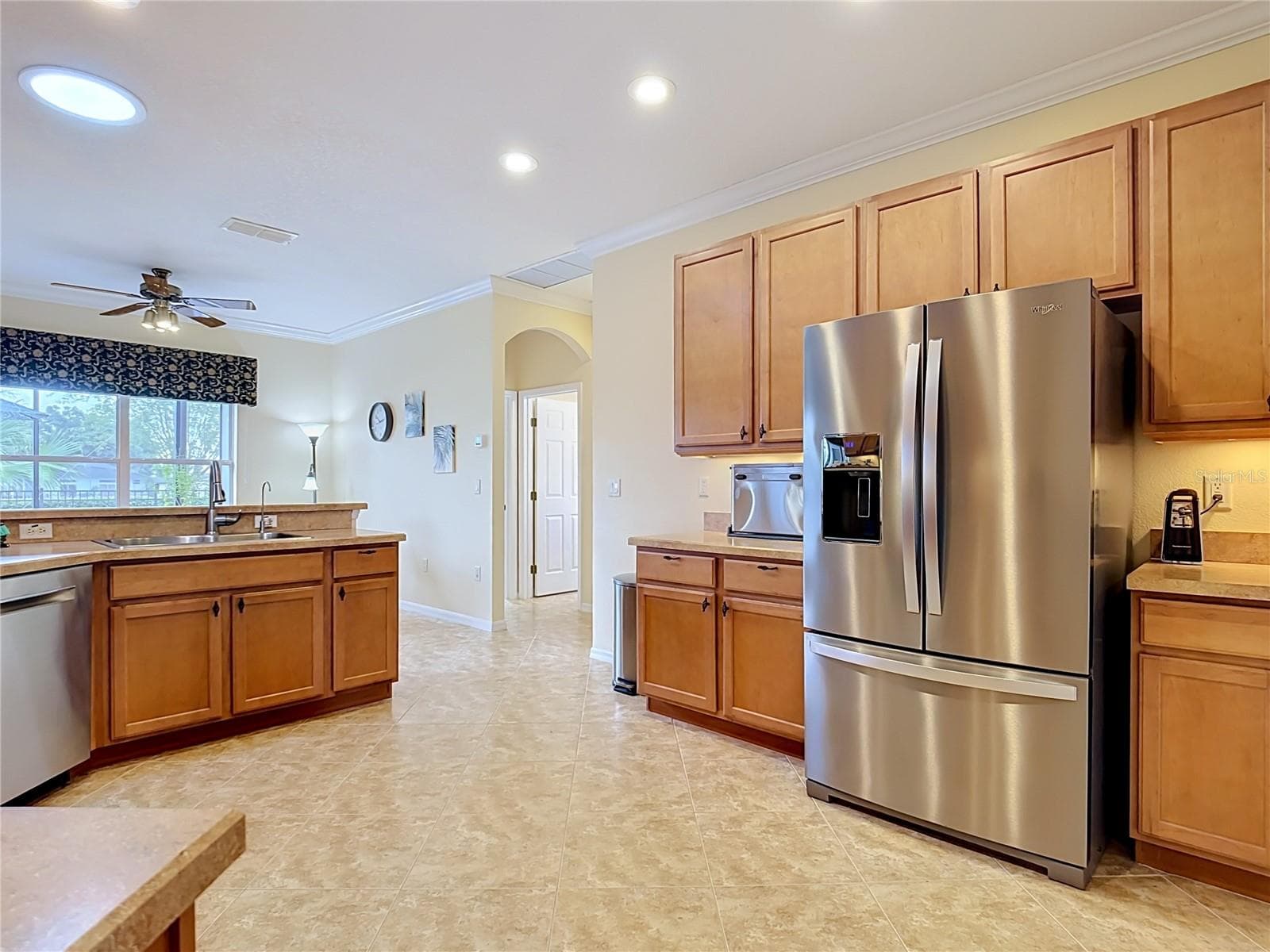 Large Kitchen - 320 SORRENTO RD, POINCIANA