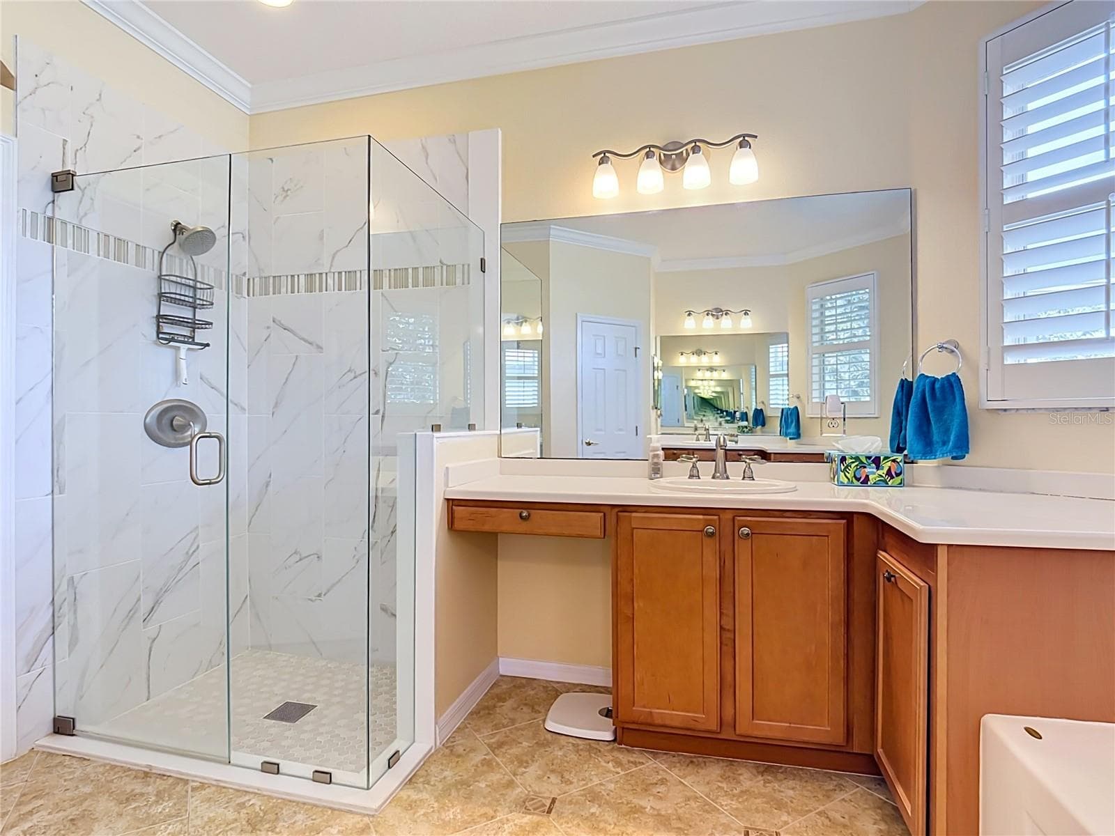 Upgraded Tile Shower - 320 SORRENTO RD, POINCIANA