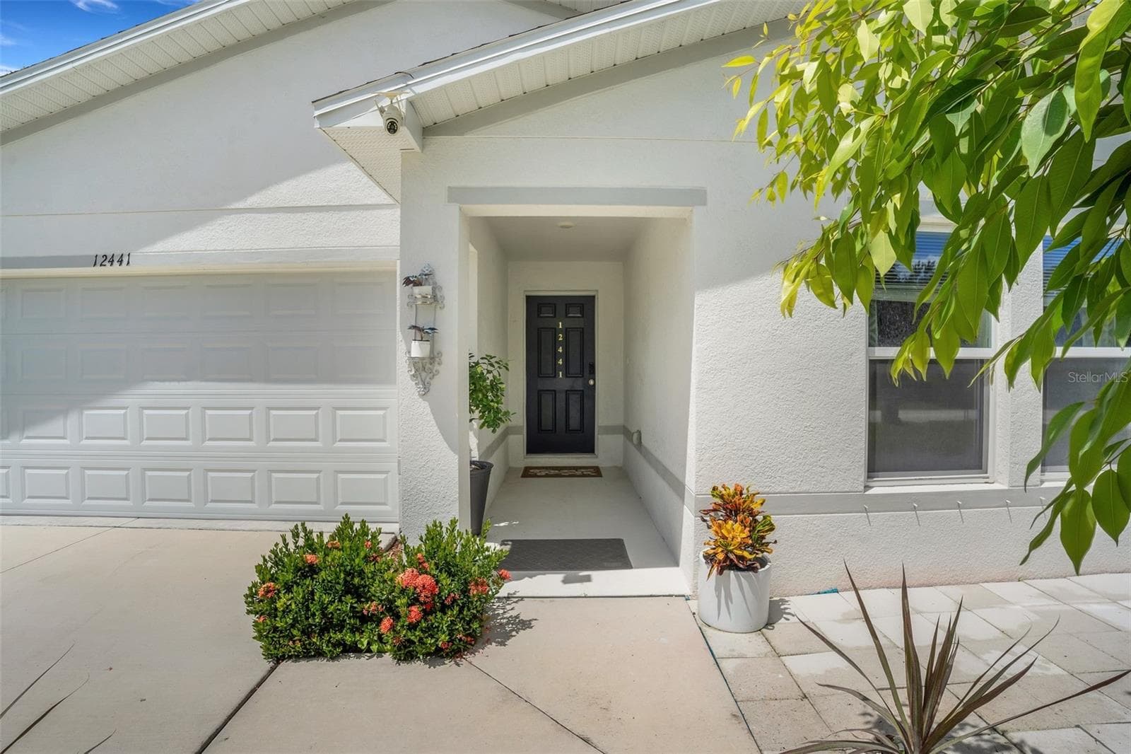 Single Family Residence at 12441 CALADIUM AVE, PUNTA GORDA, photo 3 of 46