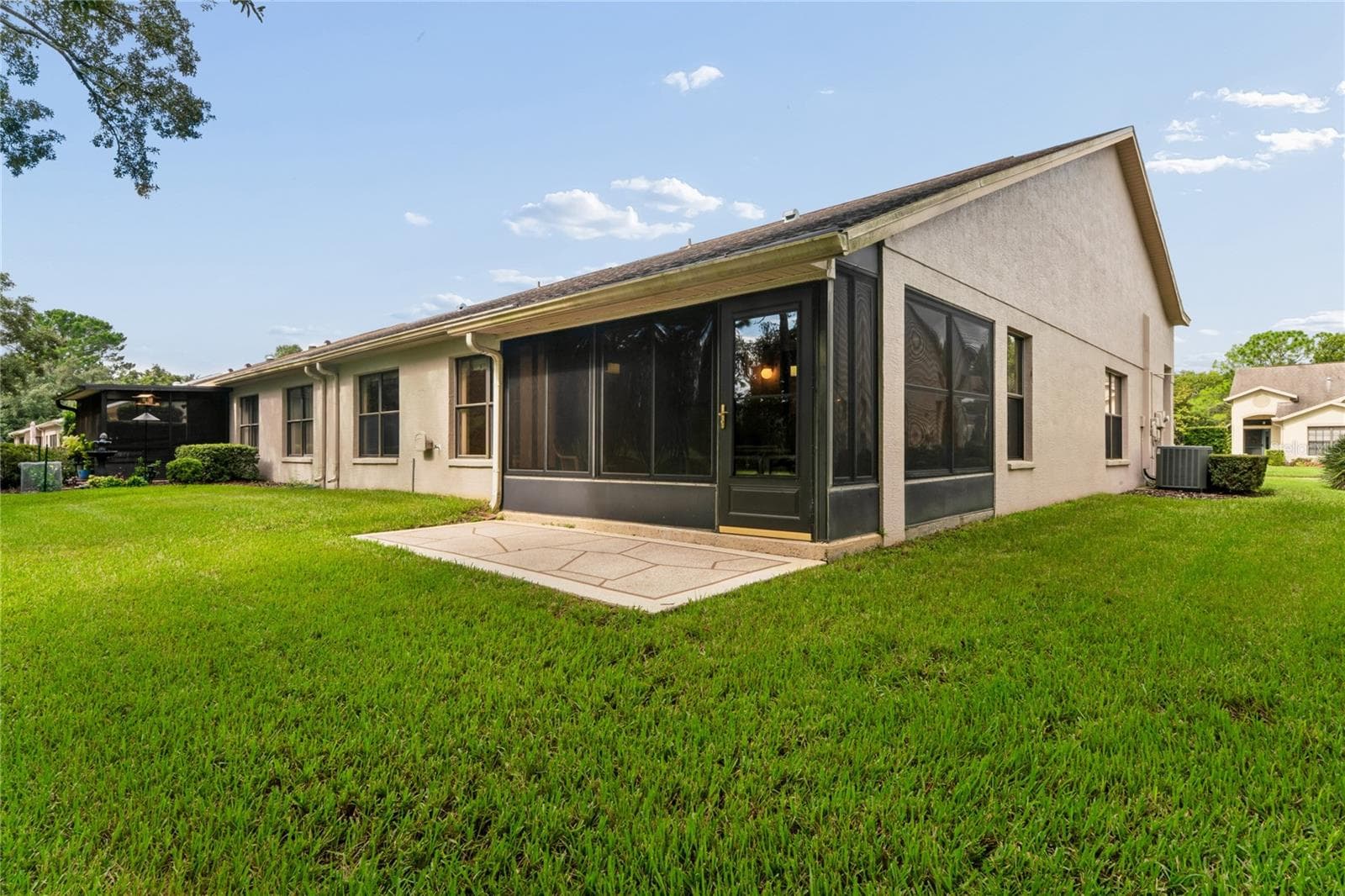 Back of home - 430 CANDLESTONE CT, SPRING HILL