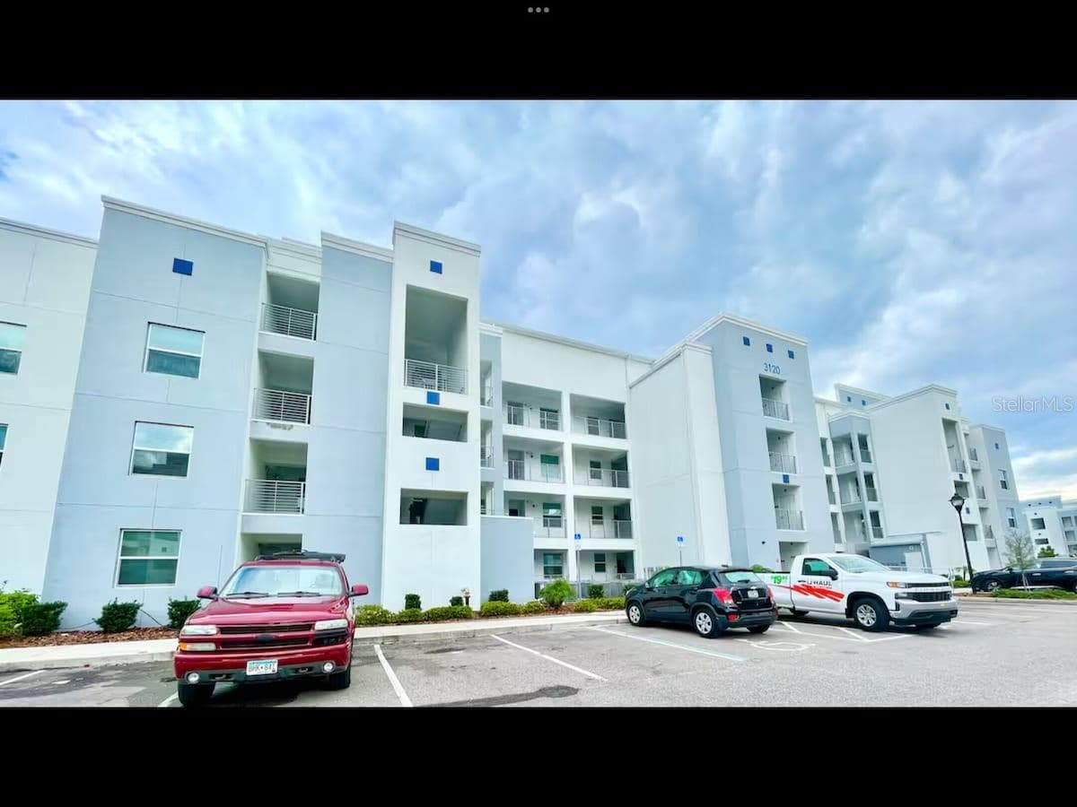 3120 PARADOX CIR #101