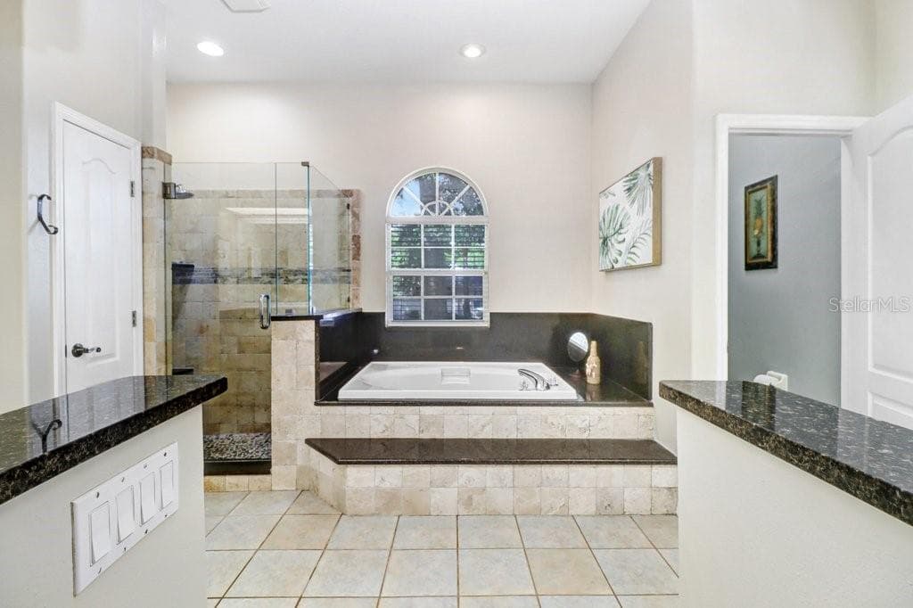 Single Family Residence at 2203 VALRICO FOREST DR, VALRICO, photo 13 of 41