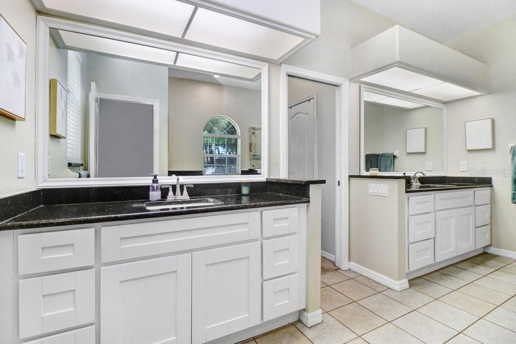 Single Family Residence at 2203 VALRICO FOREST DR, VALRICO, photo 14 of 41