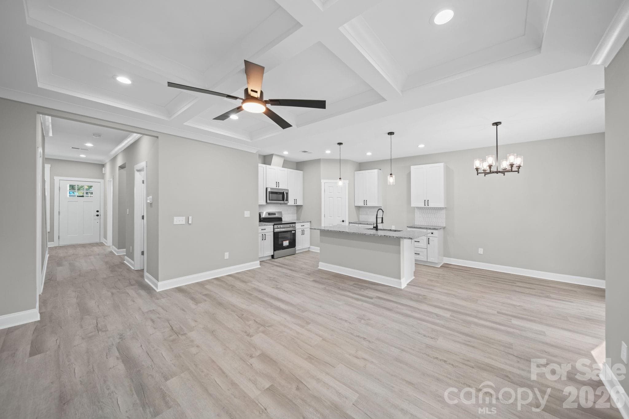 Great open floor plan at 1445 Kingsley Dr - 1445 Kingsley Drive, Albemarle