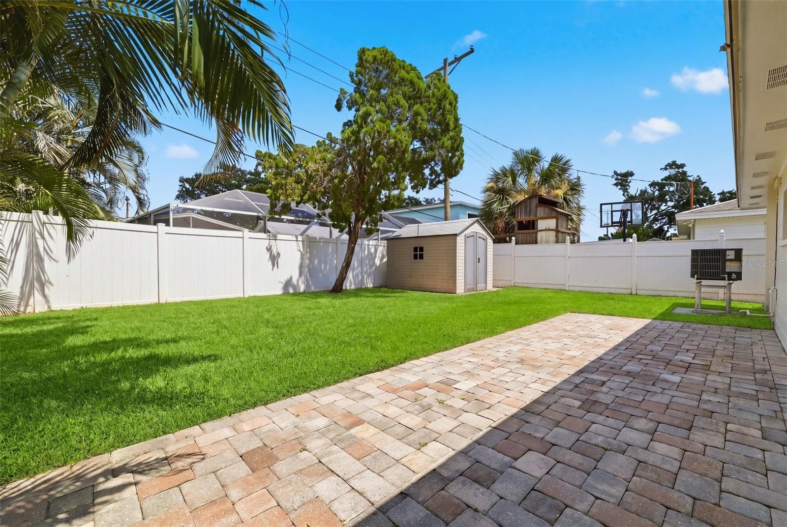 Single Family Residence at 615 E DAVIS BLVD, TAMPA, photo 35 of 89
