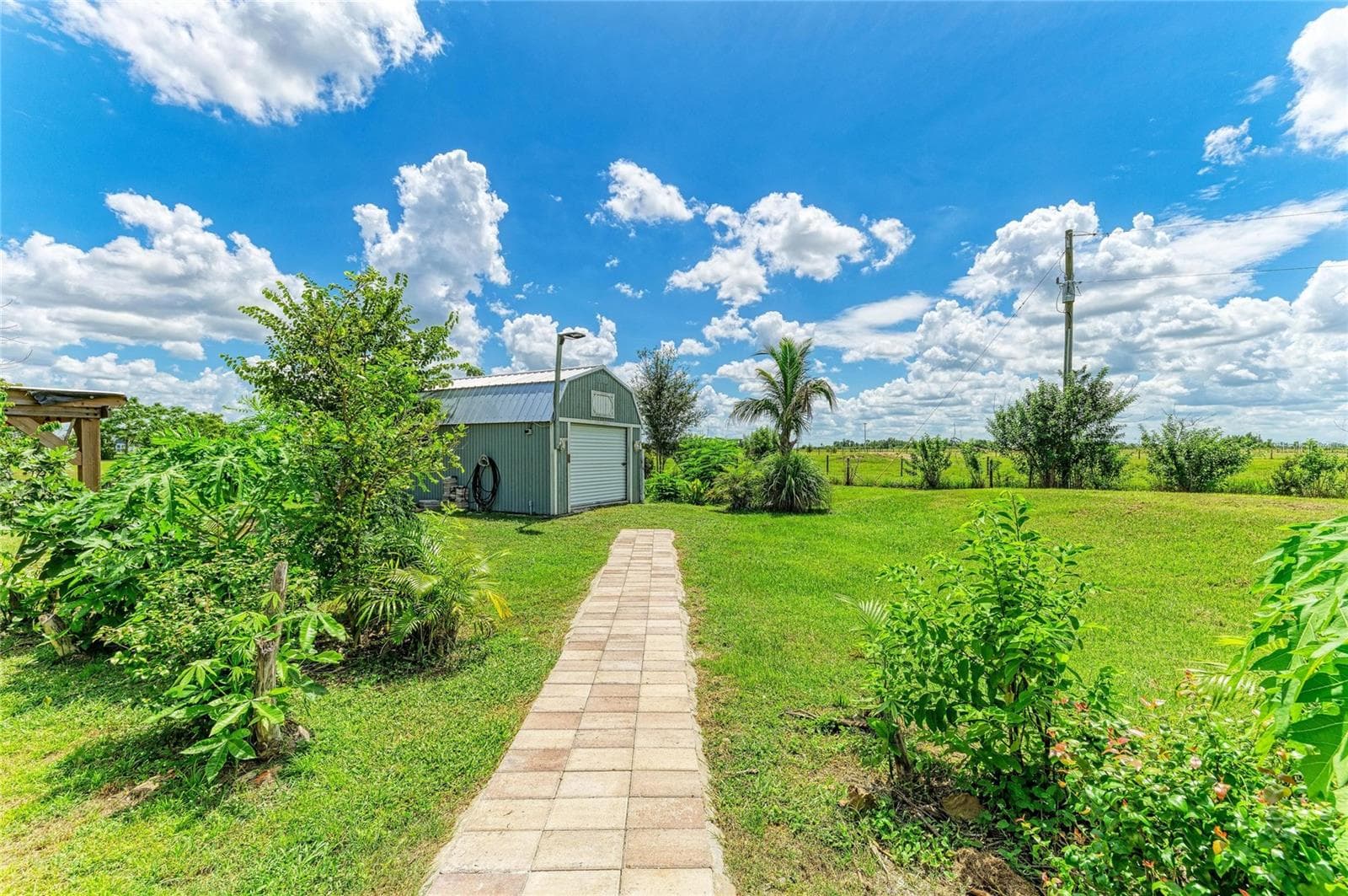 Single Family Residence at 7635 WAUCHULA RD, MYAKKA CITY, photo 19 of 27