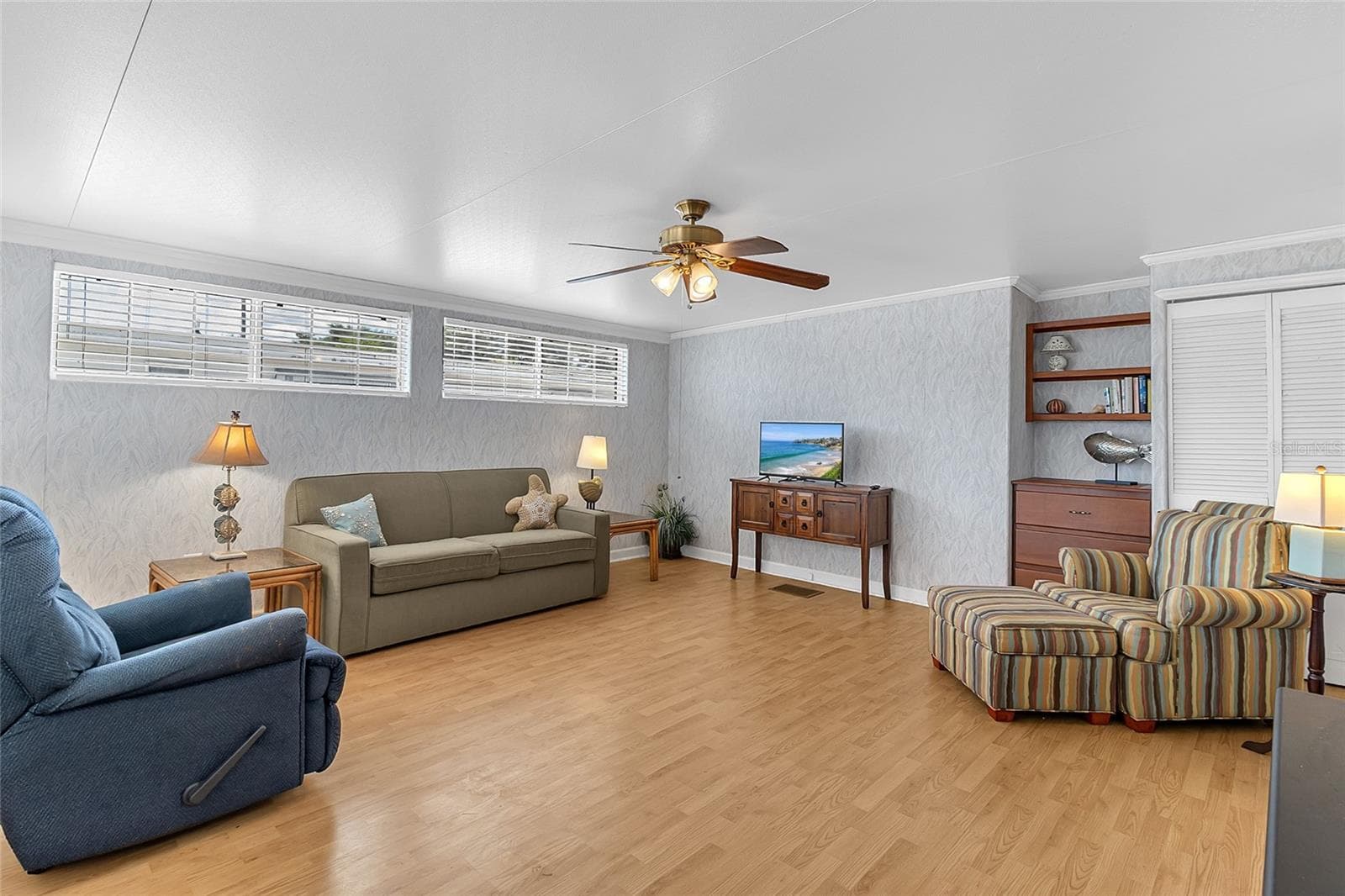 Manufactured Home at 300 SKY CREST LOOP, DAVENPORT, photo 19 of 19