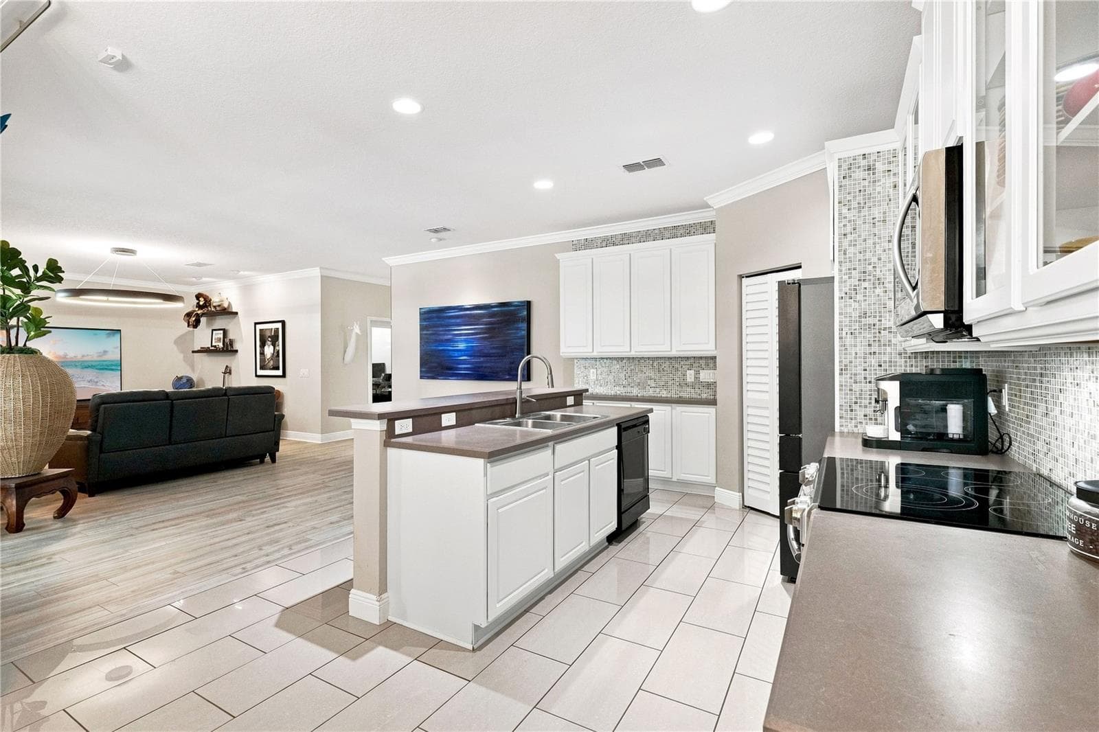 Large Kitchen with updated cabinets - 13547 PITANGA ST, CLERMONT