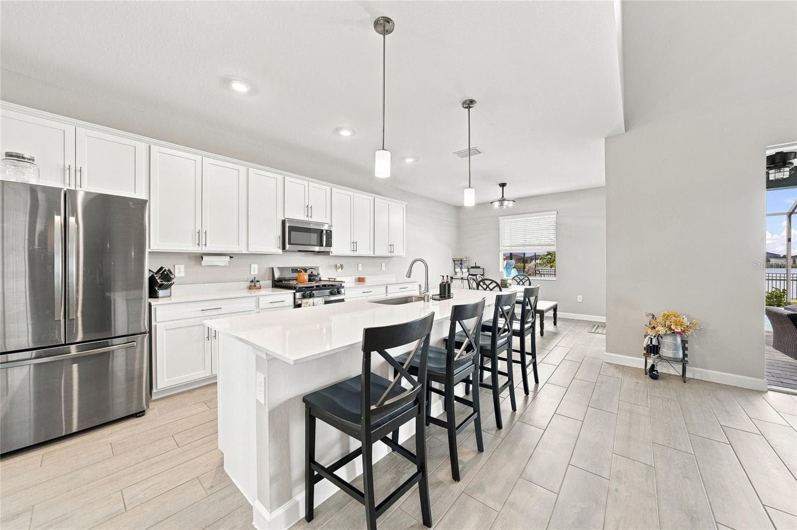 Single Family Residence at 14550 LAGOON LN, PUNTA GORDA, photo 12 of 89