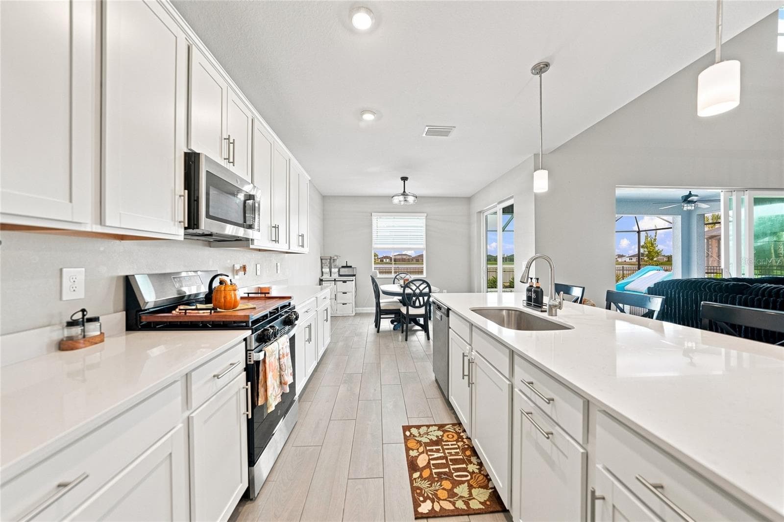Single Family Residence at 14550 LAGOON LN, PUNTA GORDA, photo 15 of 89