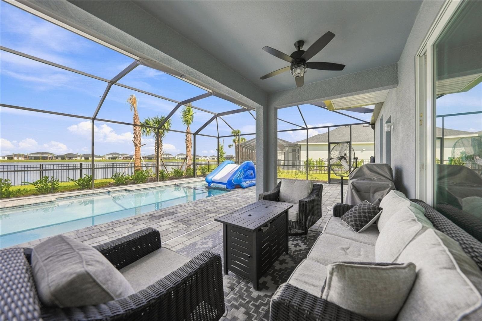 Single Family Residence at 14550 LAGOON LN, PUNTA GORDA, photo 37 of 89