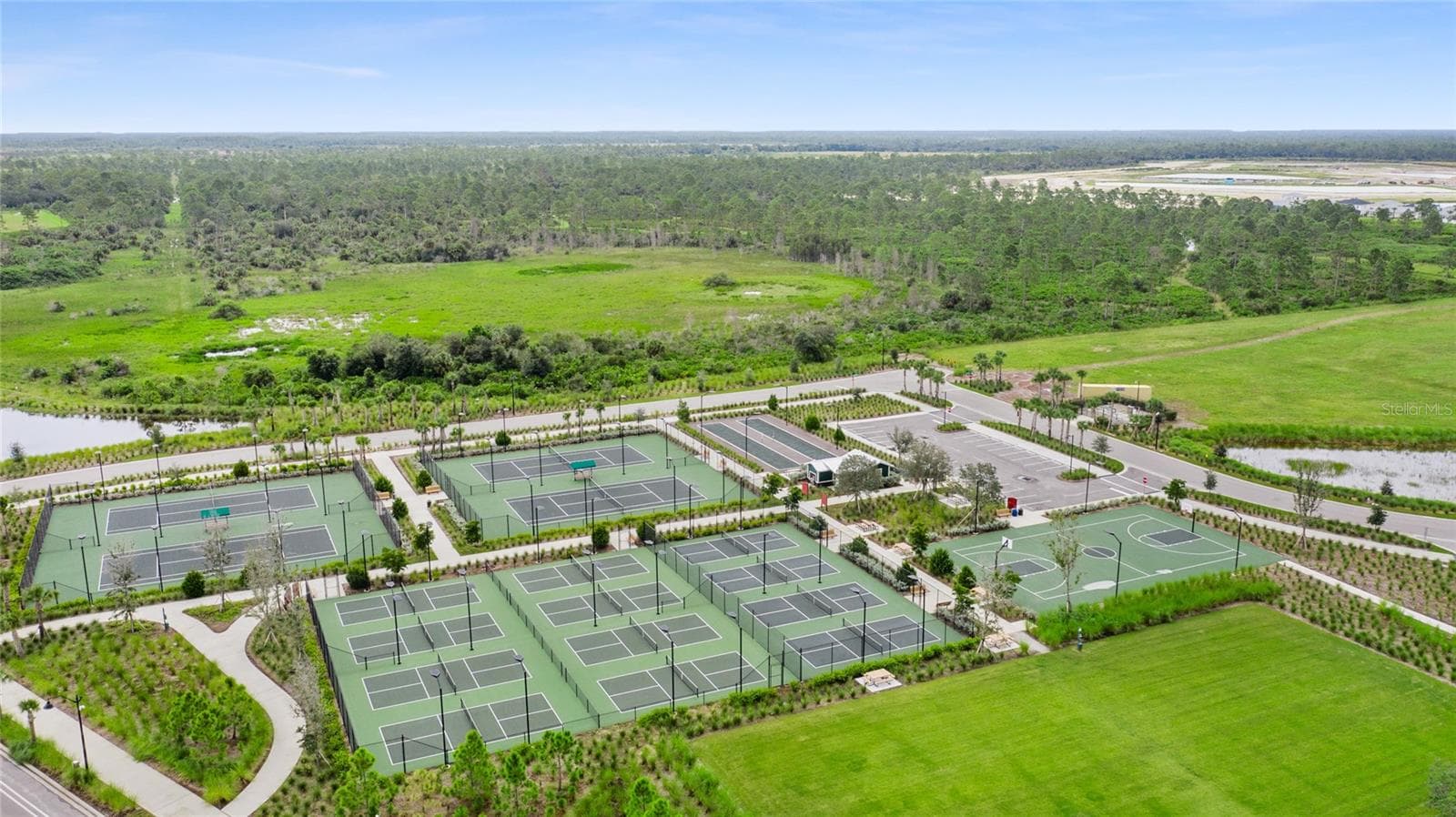 Single Family Residence at 14550 LAGOON LN, PUNTA GORDA, photo 84 of 89