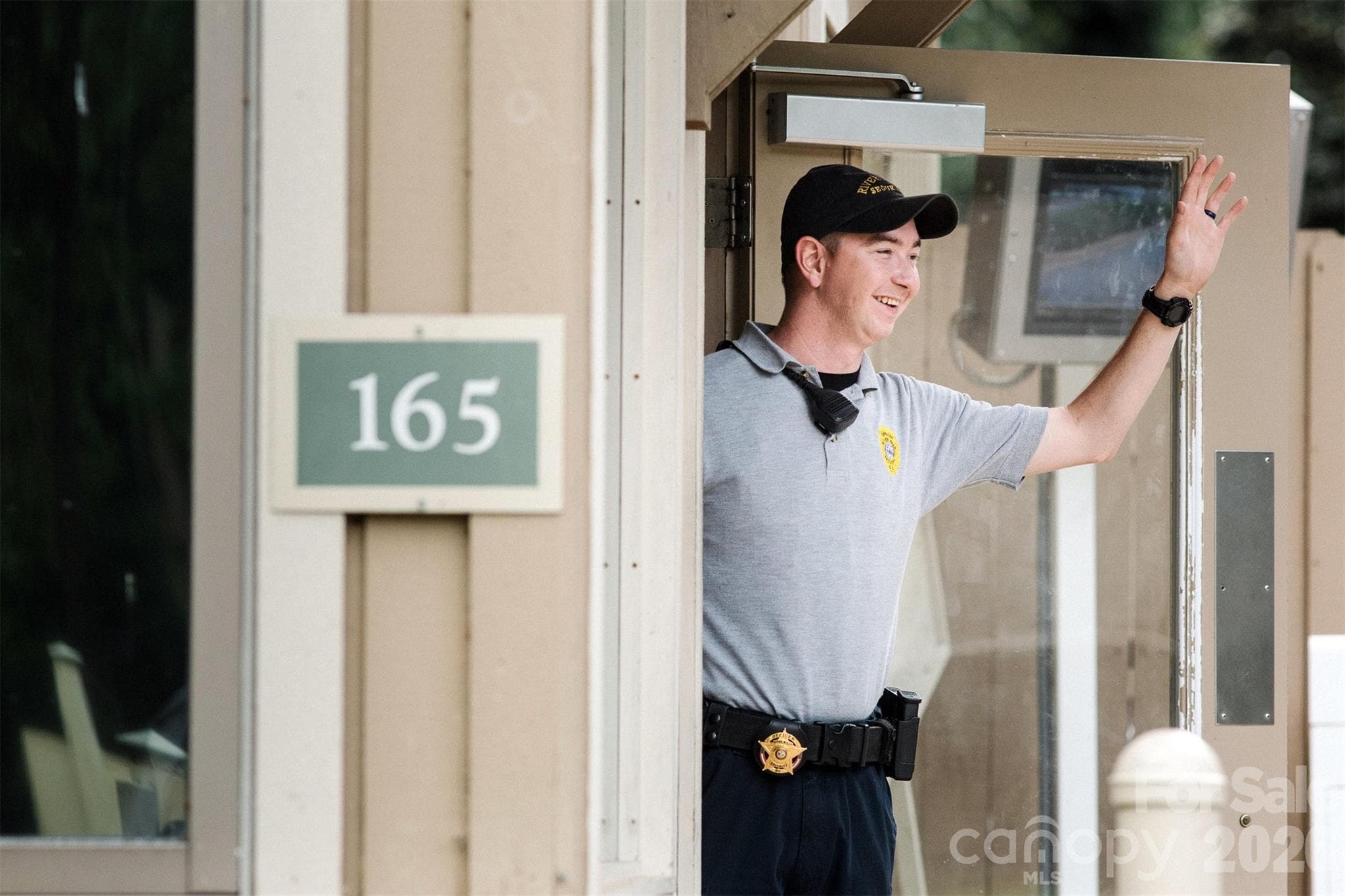 24/7 security is the first to welcome in guests - 10 Bald Eagle Road, Lake Wylie
