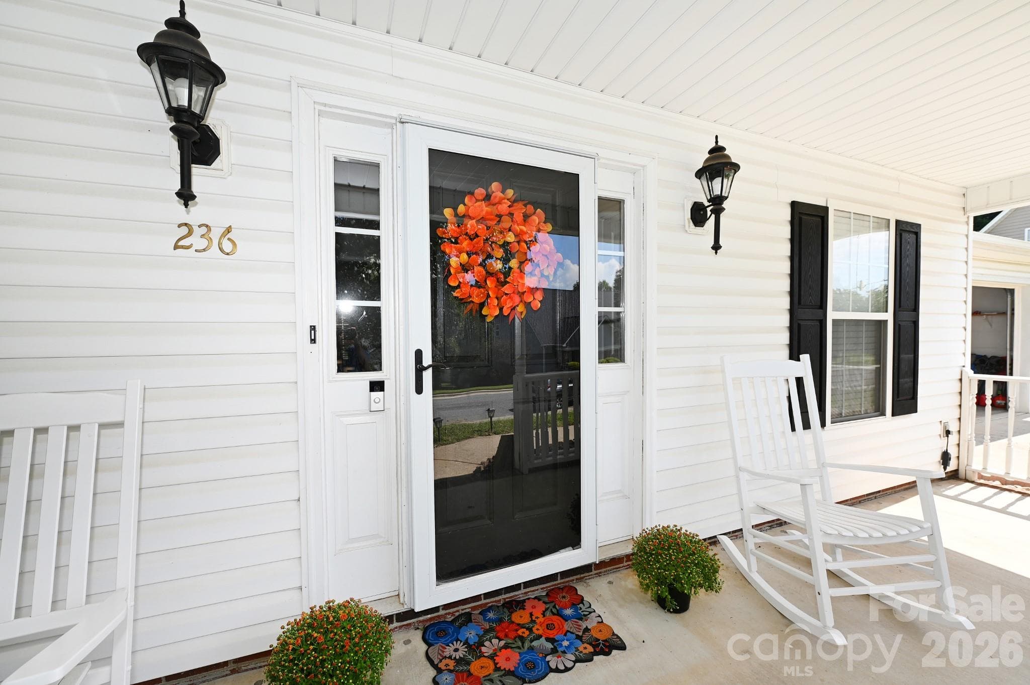 236 17th Ave SE Hickory looks like your next home ! - 236 17th Avenue SE, Hickory