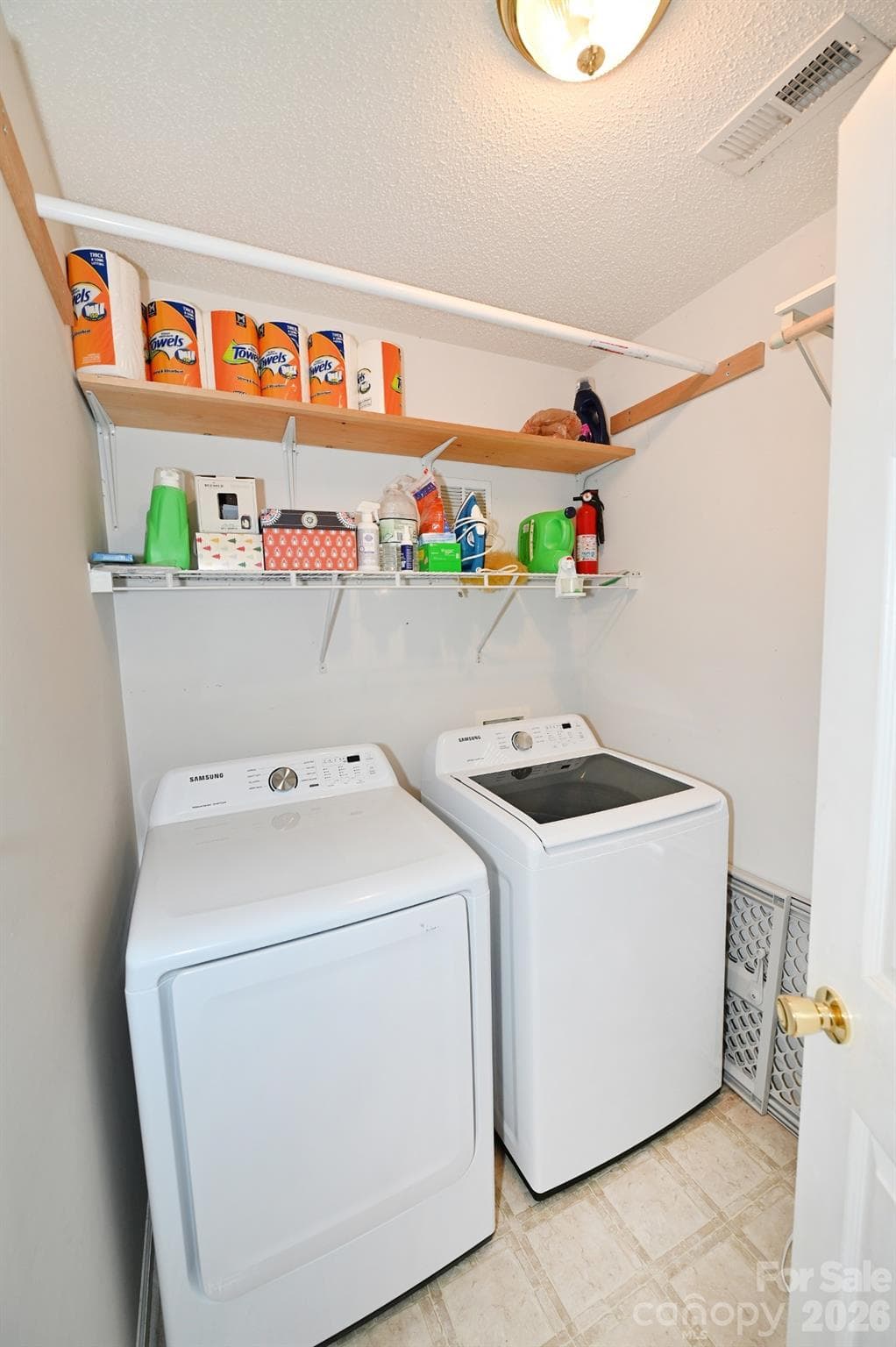 Laundry room - 236 17th Avenue SE, Hickory