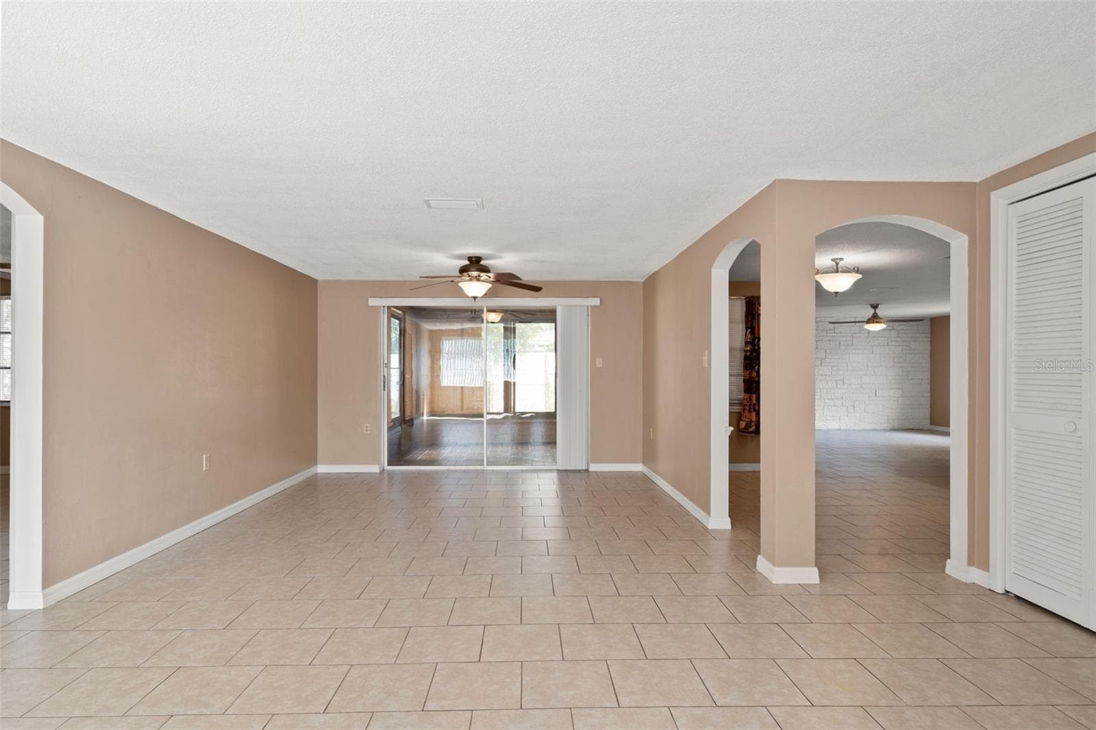 Single Family Residence at 9926 LAKESIDE LN, PORT RICHEY, photo 11 of 51
