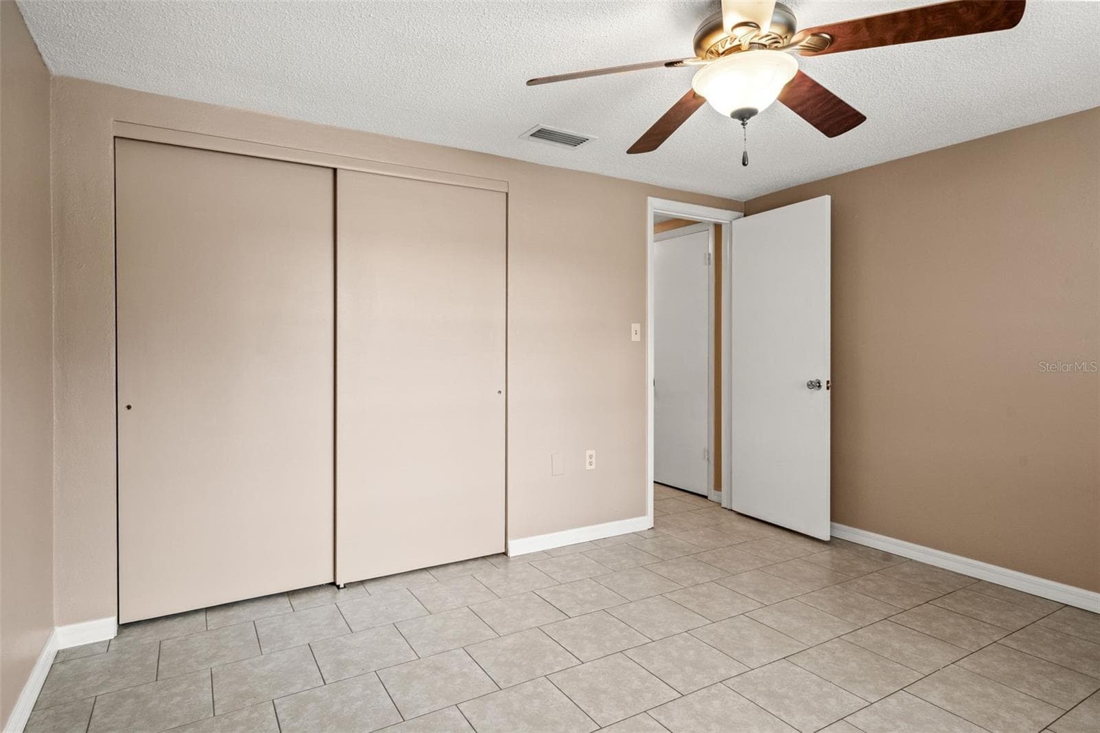 second bedroom - 9926 LAKESIDE LN, PORT RICHEY