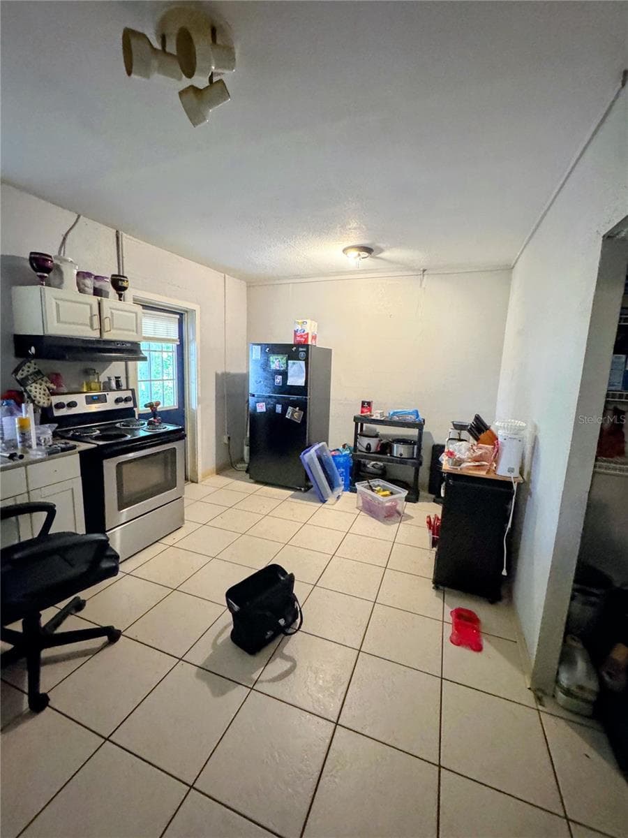 Quadruplex at 1010 EO DOUGLAS AVE #S1-4, SEBRING, photo 8 of 36