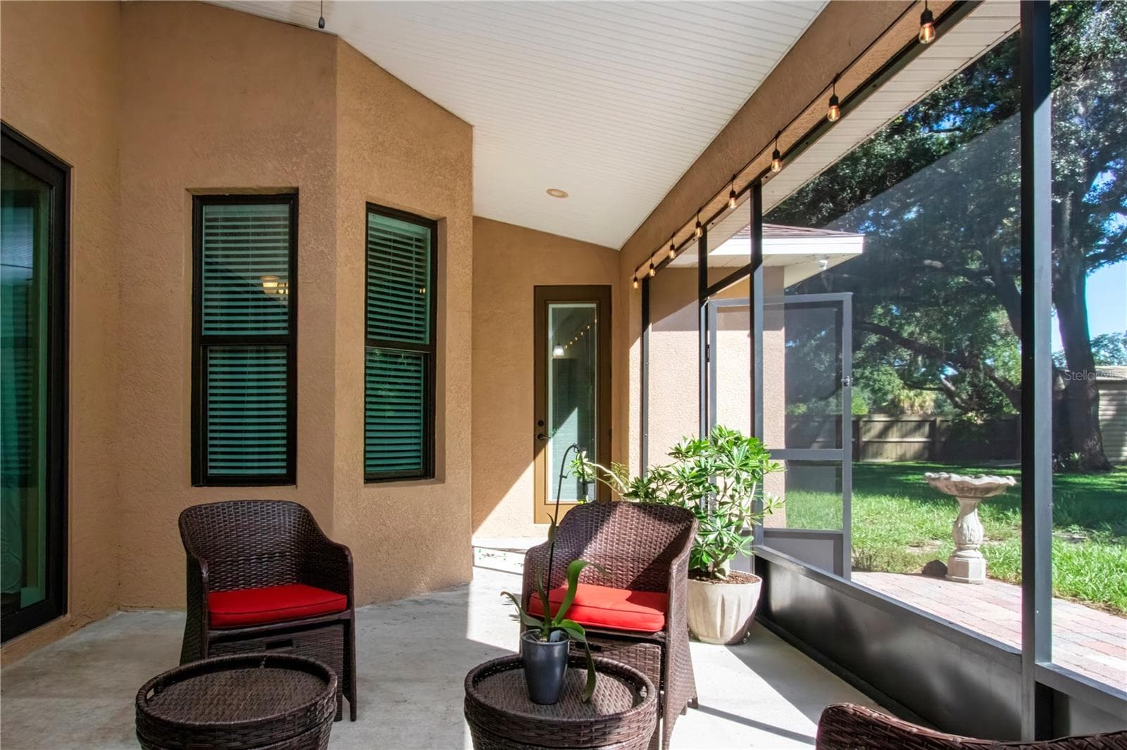 Back screened in lanai - 1605 BUTCH CASSIDY TRL, WIMAUMA