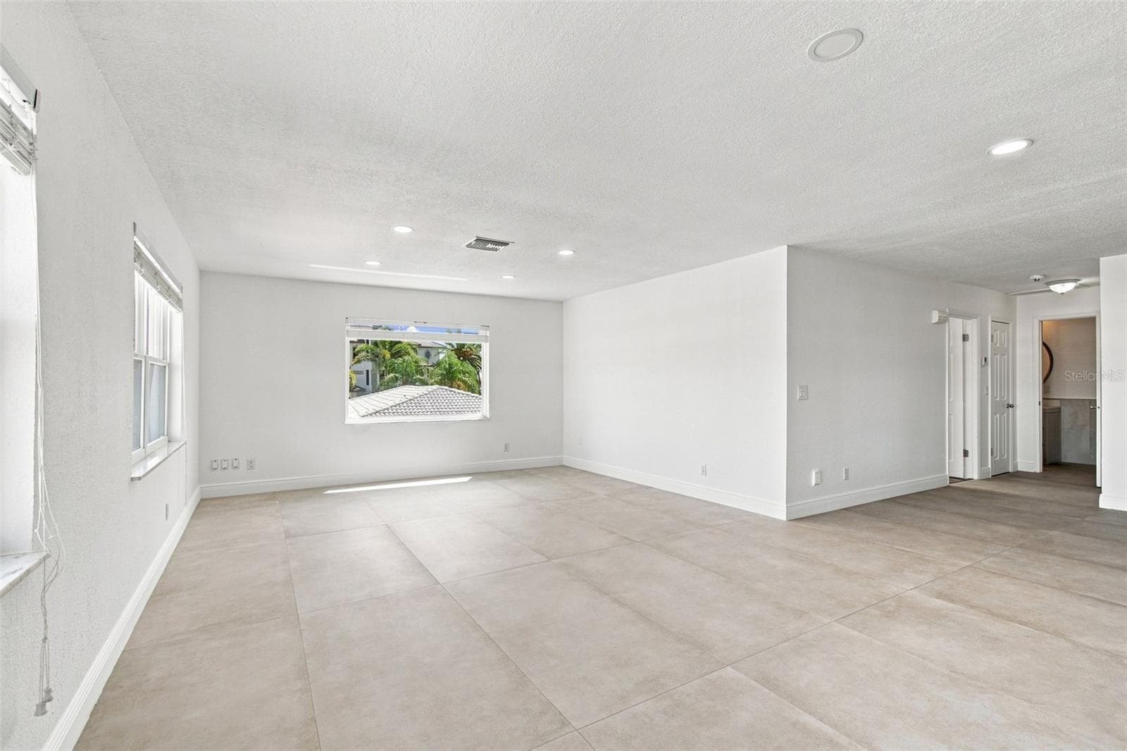 Single Family Residence at 112 16TH ST, BELLEAIR BEACH, photo 16 of 61