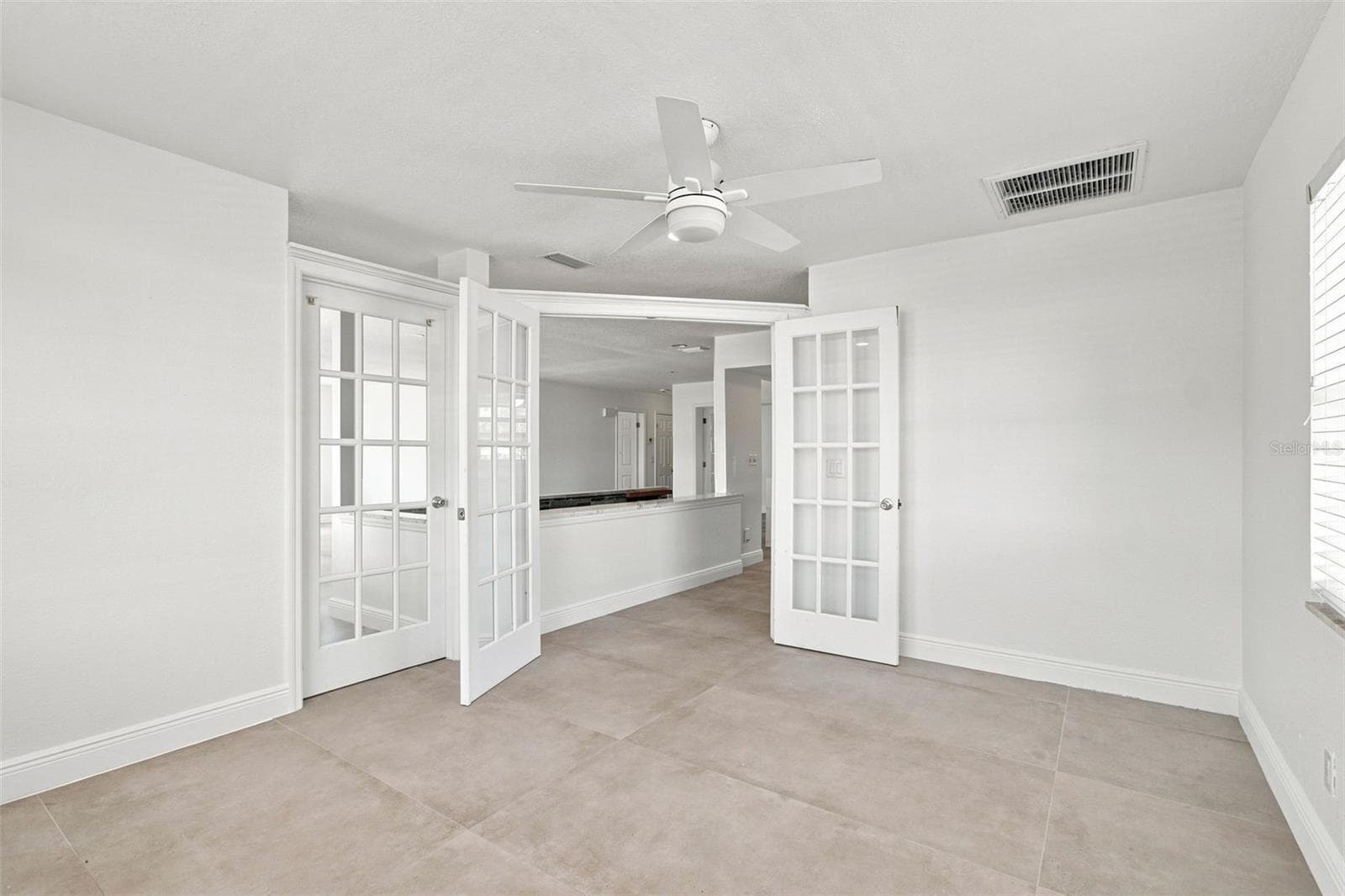 Single Family Residence at 112 16TH ST, BELLEAIR BEACH, photo 27 of 61