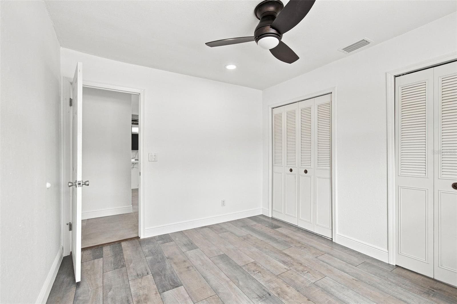 Single Family Residence at 112 16TH ST, BELLEAIR BEACH, photo 29 of 61