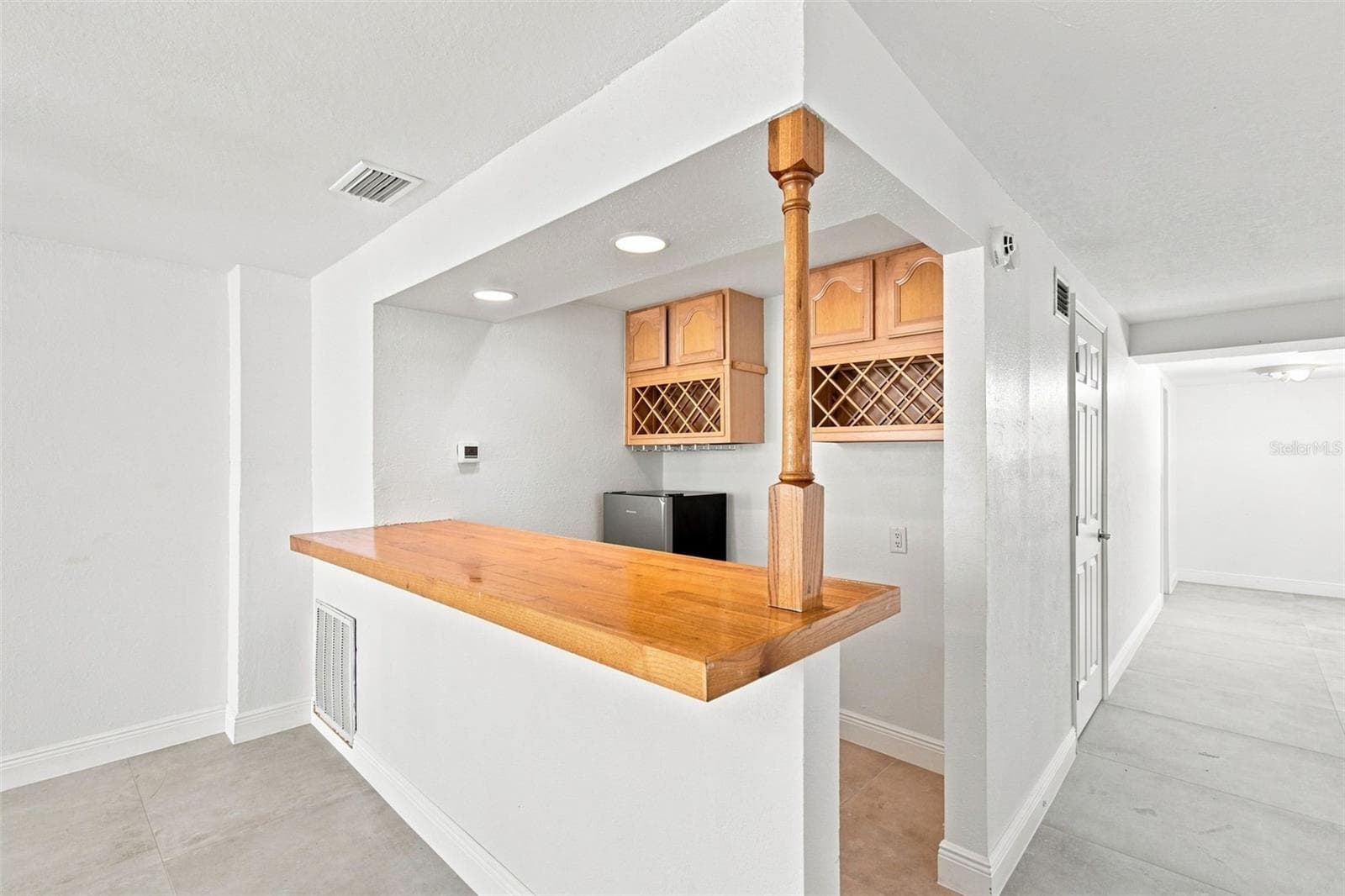 Single Family Residence at 112 16TH ST, BELLEAIR BEACH, photo 37 of 61