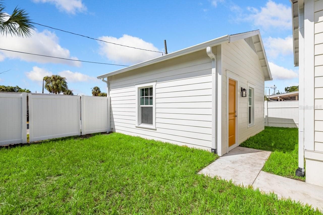 Single Family Residence at 3336 8TH AVE N, ST PETERSBURG, photo 53 of 80