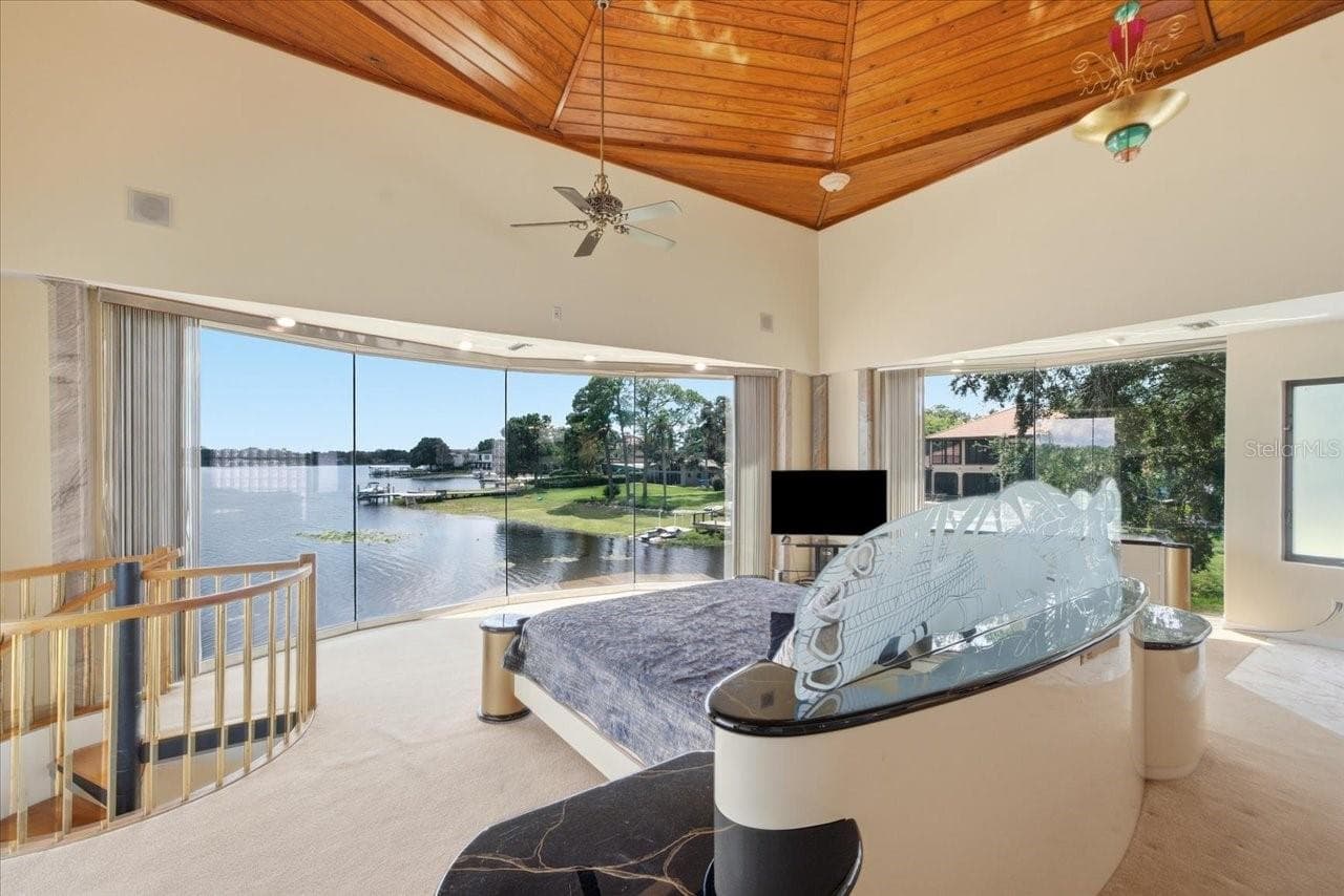 Single Family Residence at 11609 CARROLLWOOD DR, TAMPA, photo 40 of 96