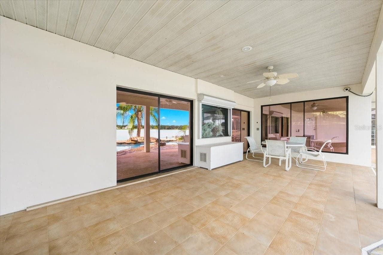 Single Family Residence at 11609 CARROLLWOOD DR, TAMPA, photo 88 of 96