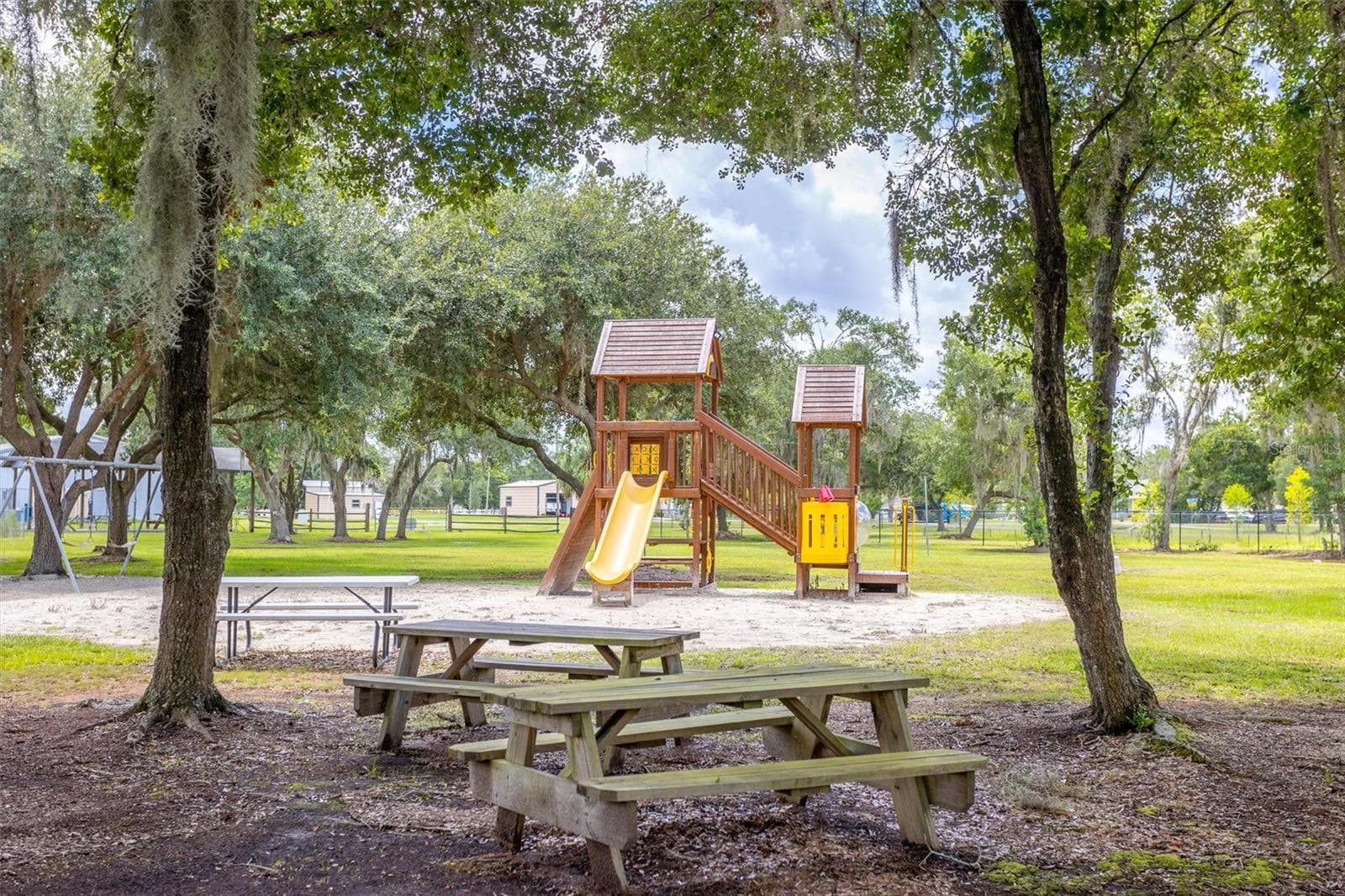 Sundance park playground - 1605 BUTCH CASSIDY TRL, WIMAUMA