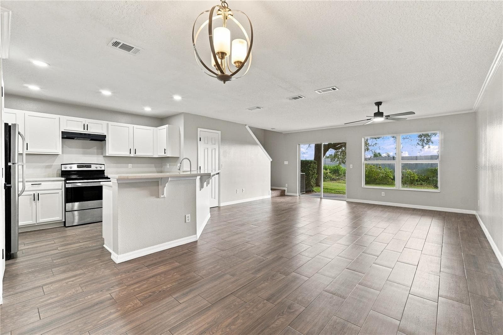 Townhouse at 2591 AVENTURINE ST, KISSIMMEE, photo 10 of 35