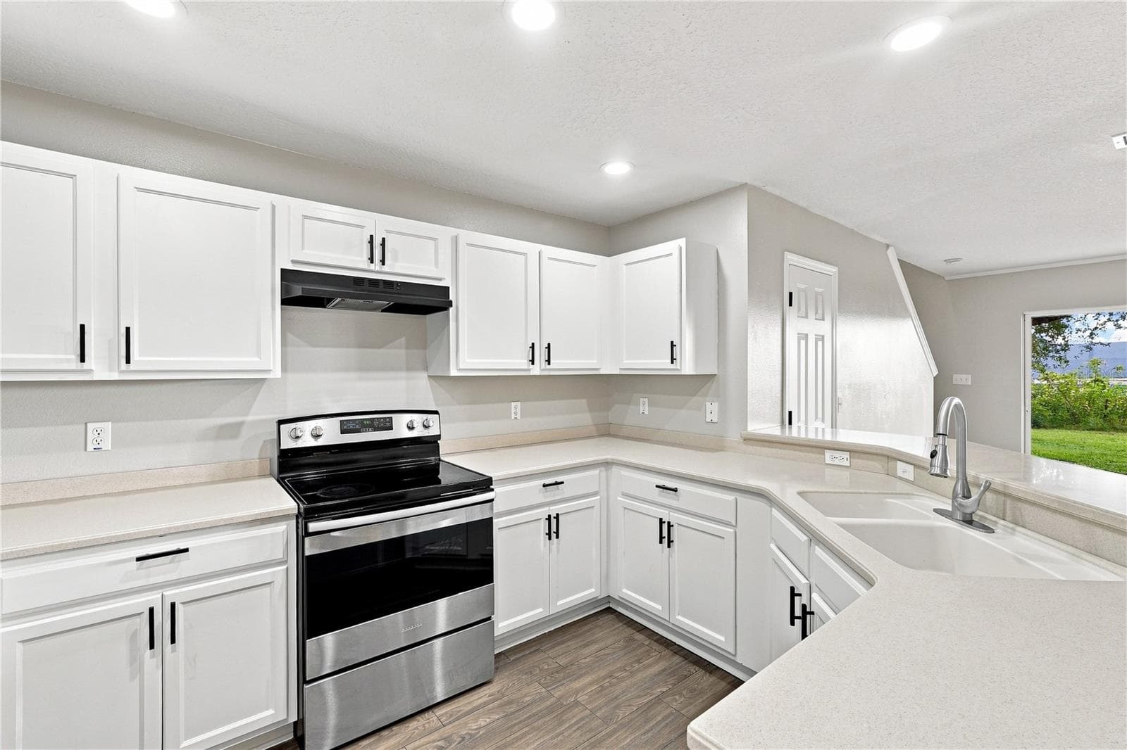 Townhouse at 2591 AVENTURINE ST, KISSIMMEE, photo 14 of 35